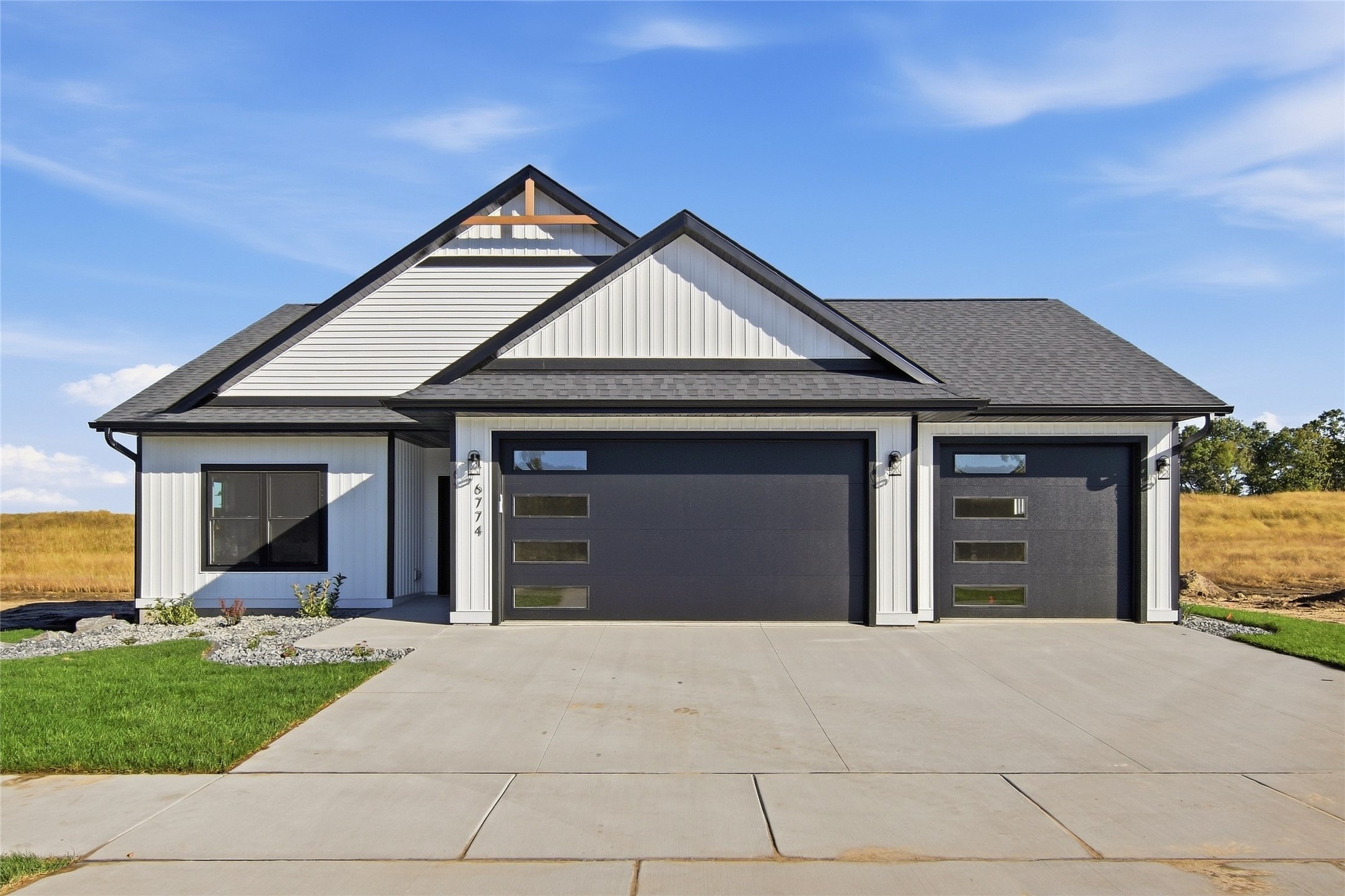 6774 Buck Tail Drive Property Photo 1