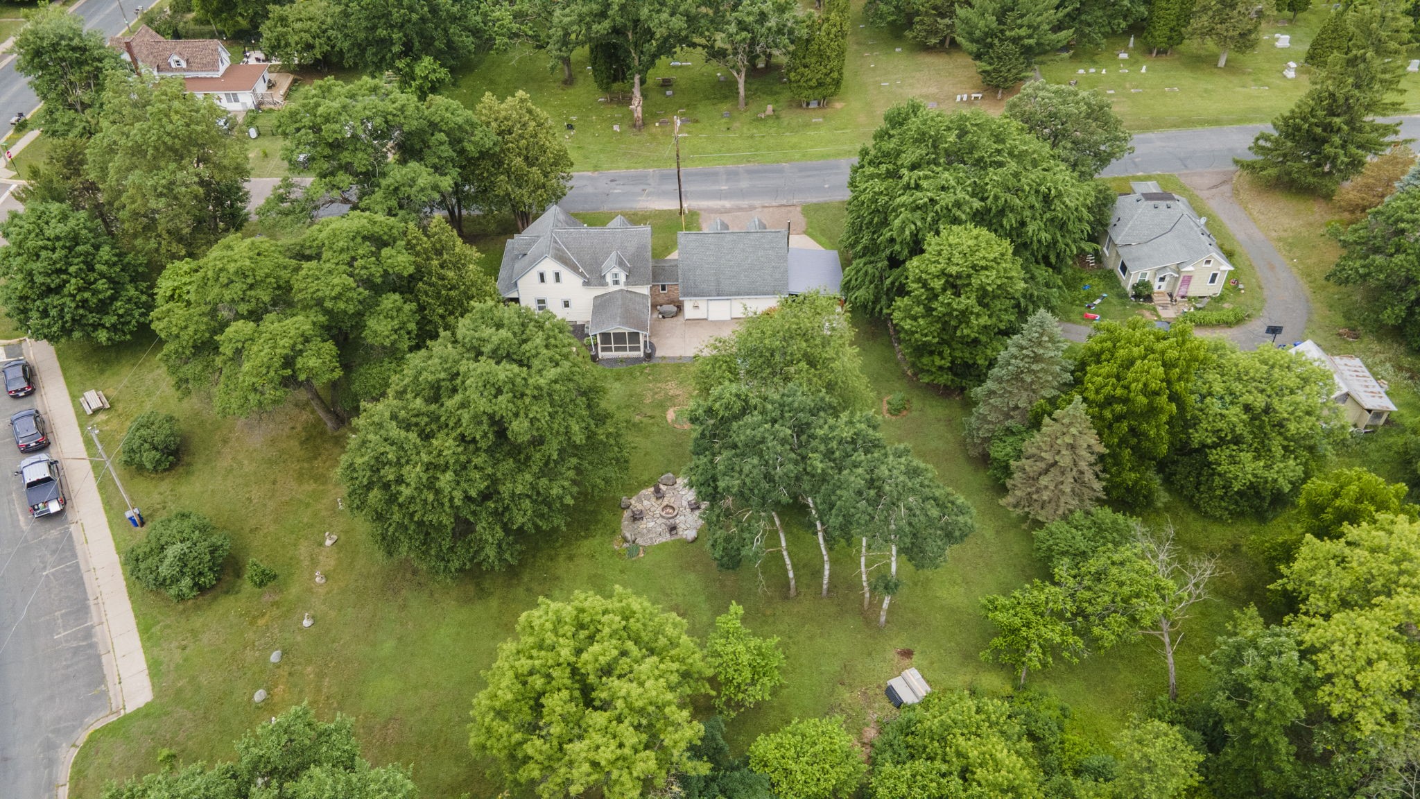 601 3rd Avenue Property Photo 4
