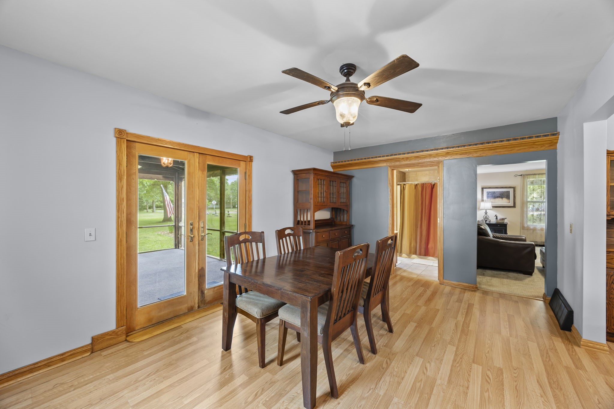 601 3rd Avenue Property Photo 18