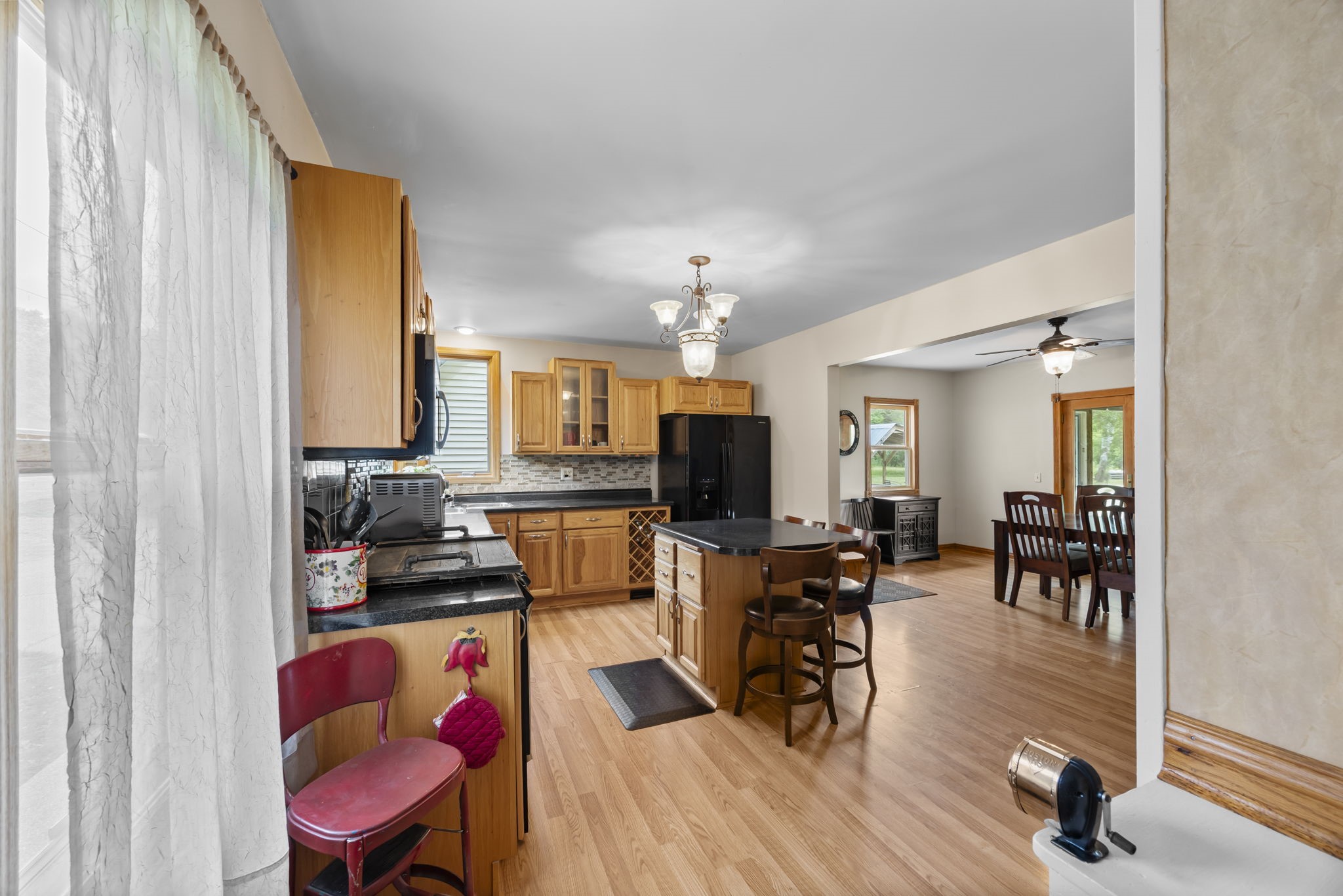 601 3rd Avenue Property Photo 22