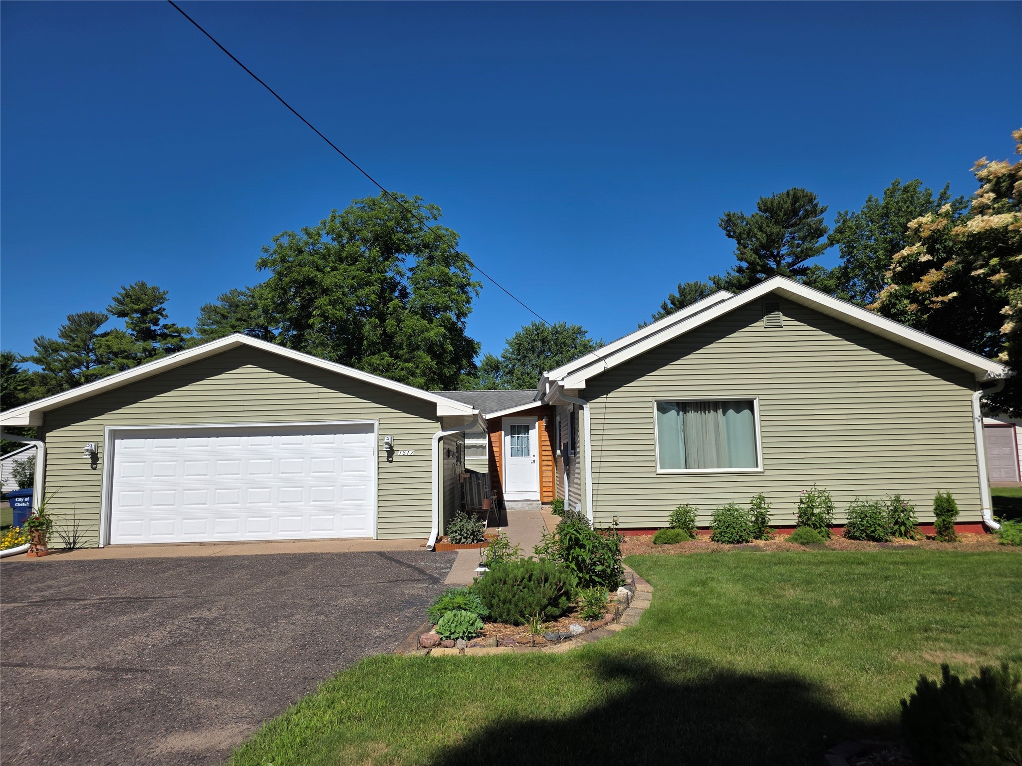 1517 3rd Street Property Photo 1