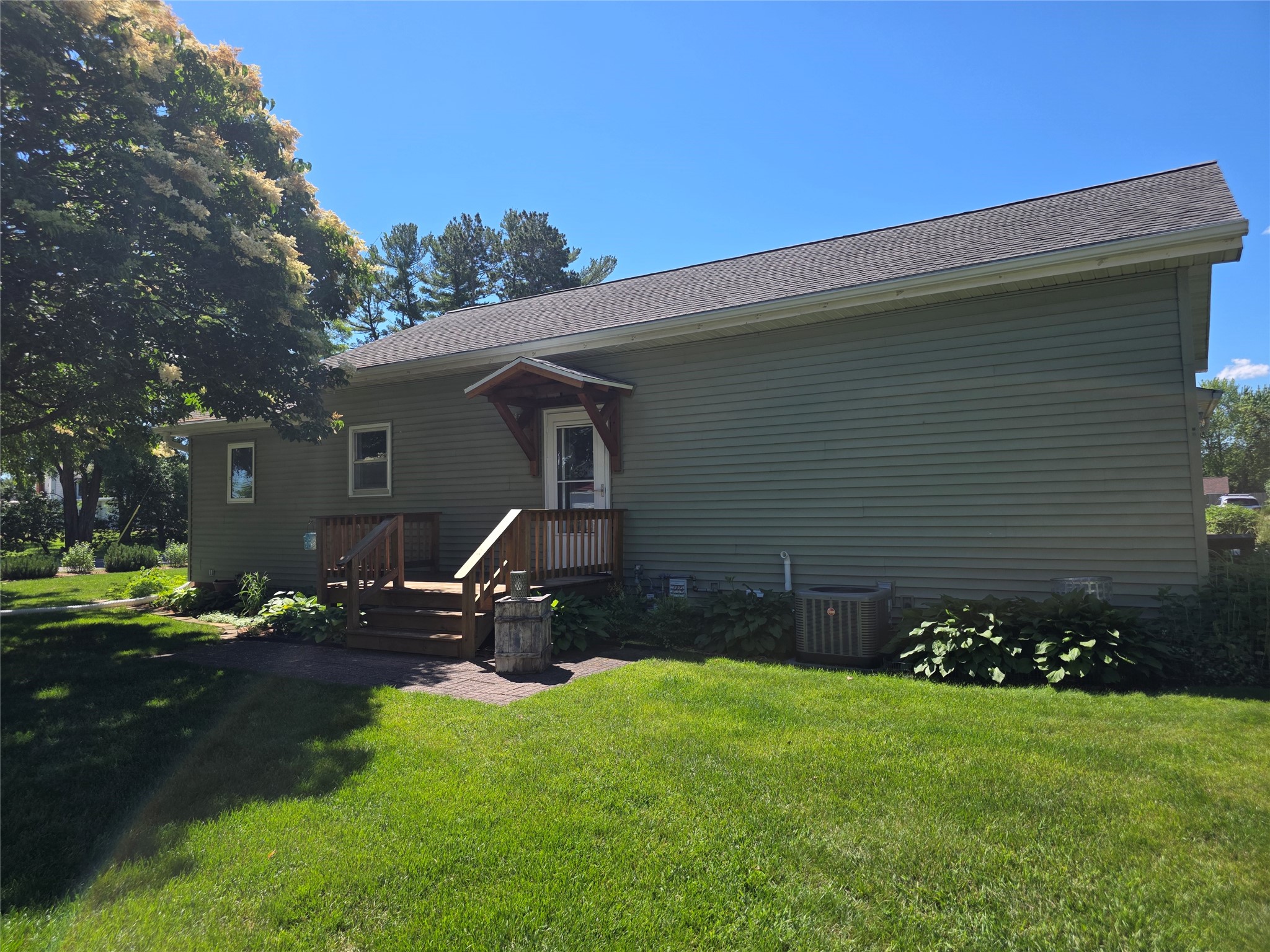 1517 3rd Street Property Photo 3