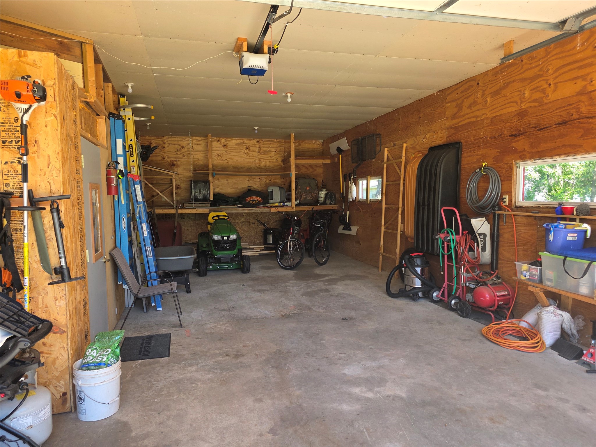 1517 3rd Street Property Photo 9