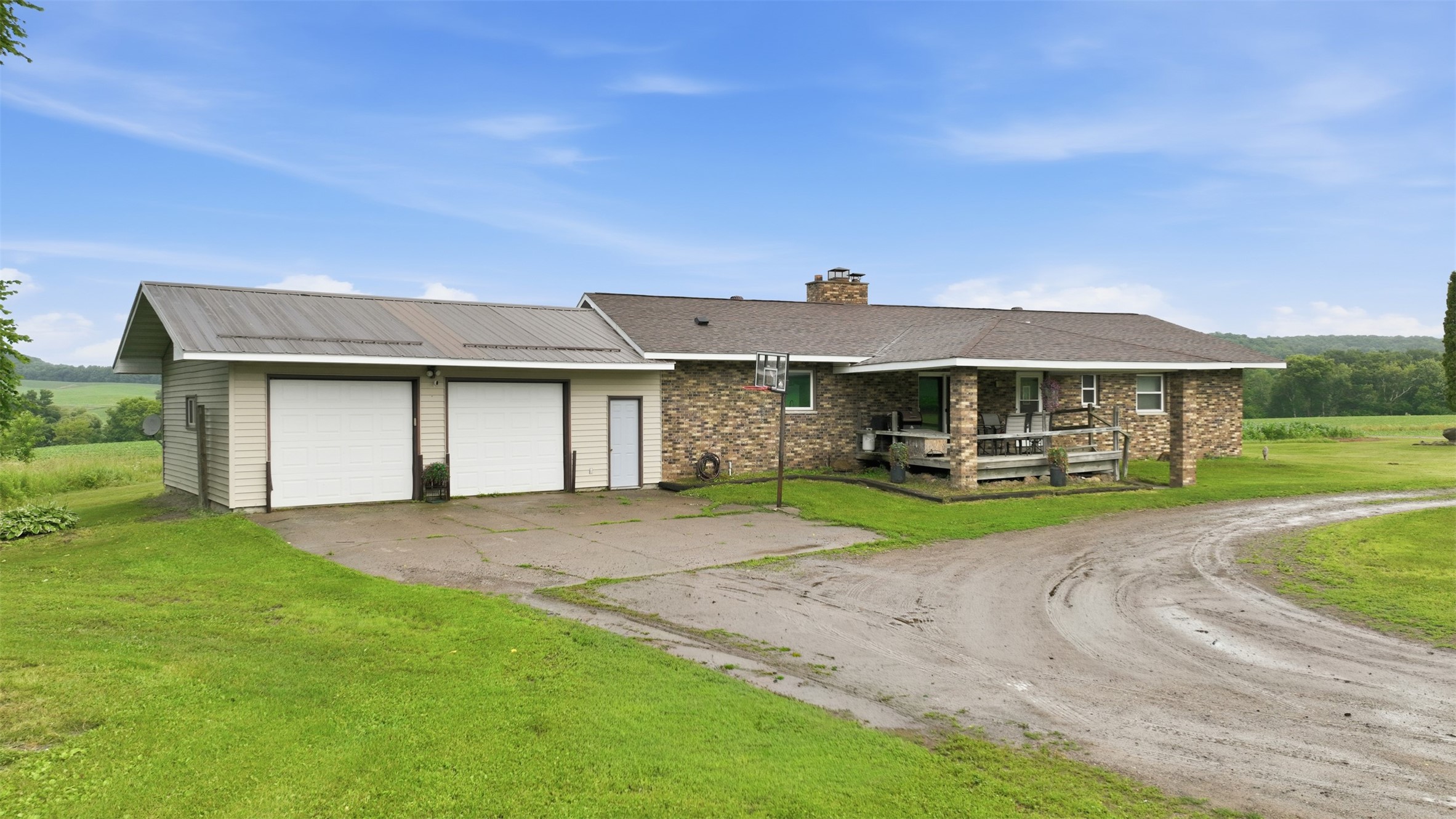 1711 150th Avenue Property Photo 1