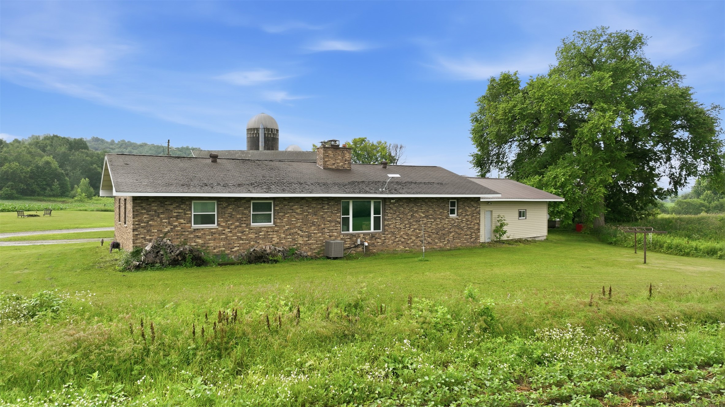 1711 150th Avenue Property Photo 3