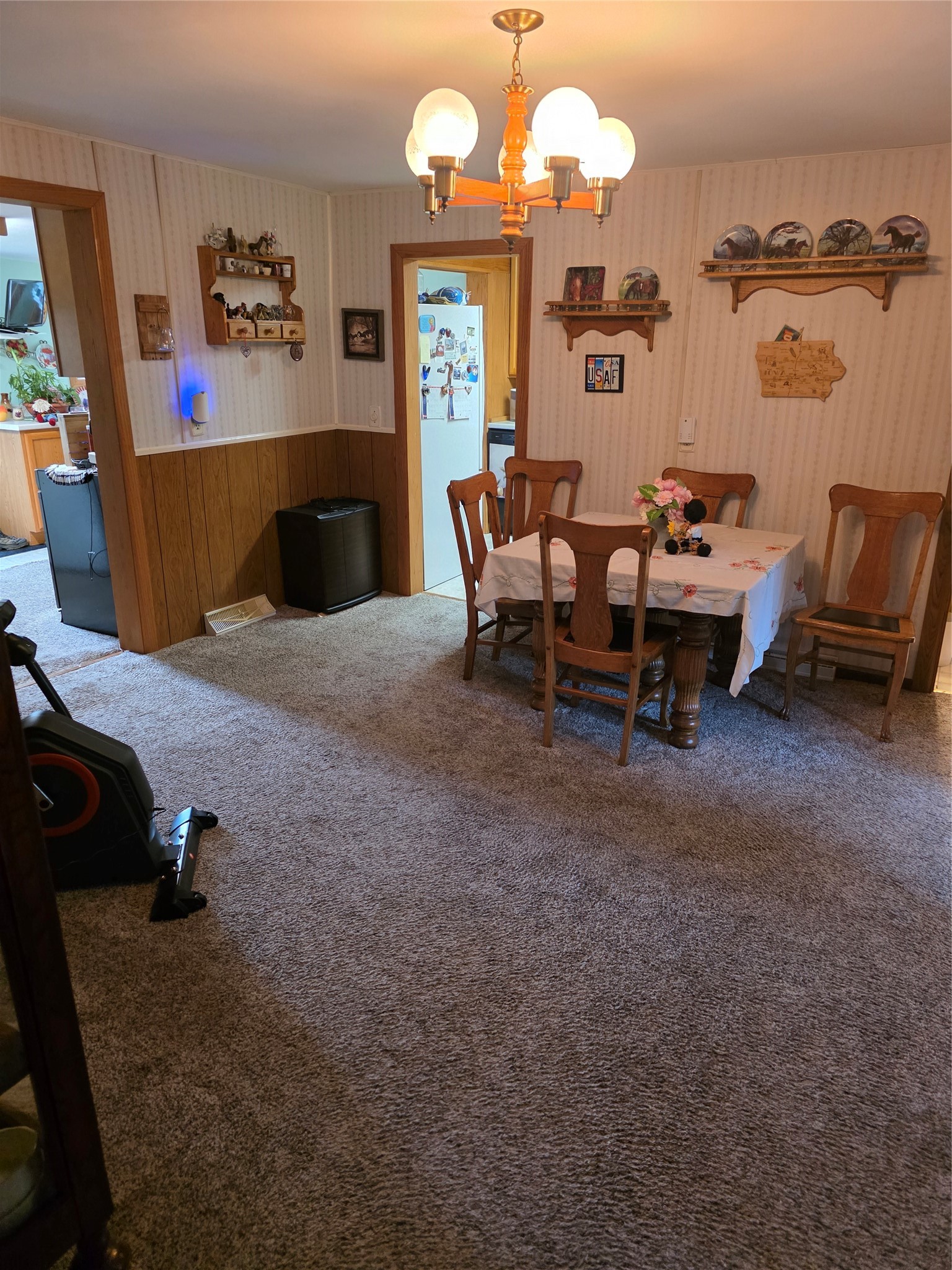 14101 W County Road B Property Photo 4