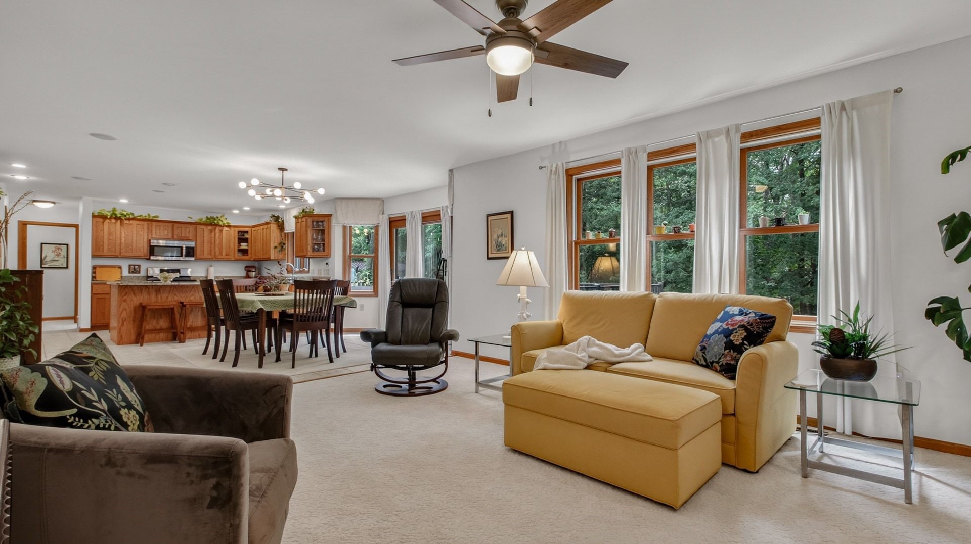 1224 Red Maple Ridge Property Photo 5