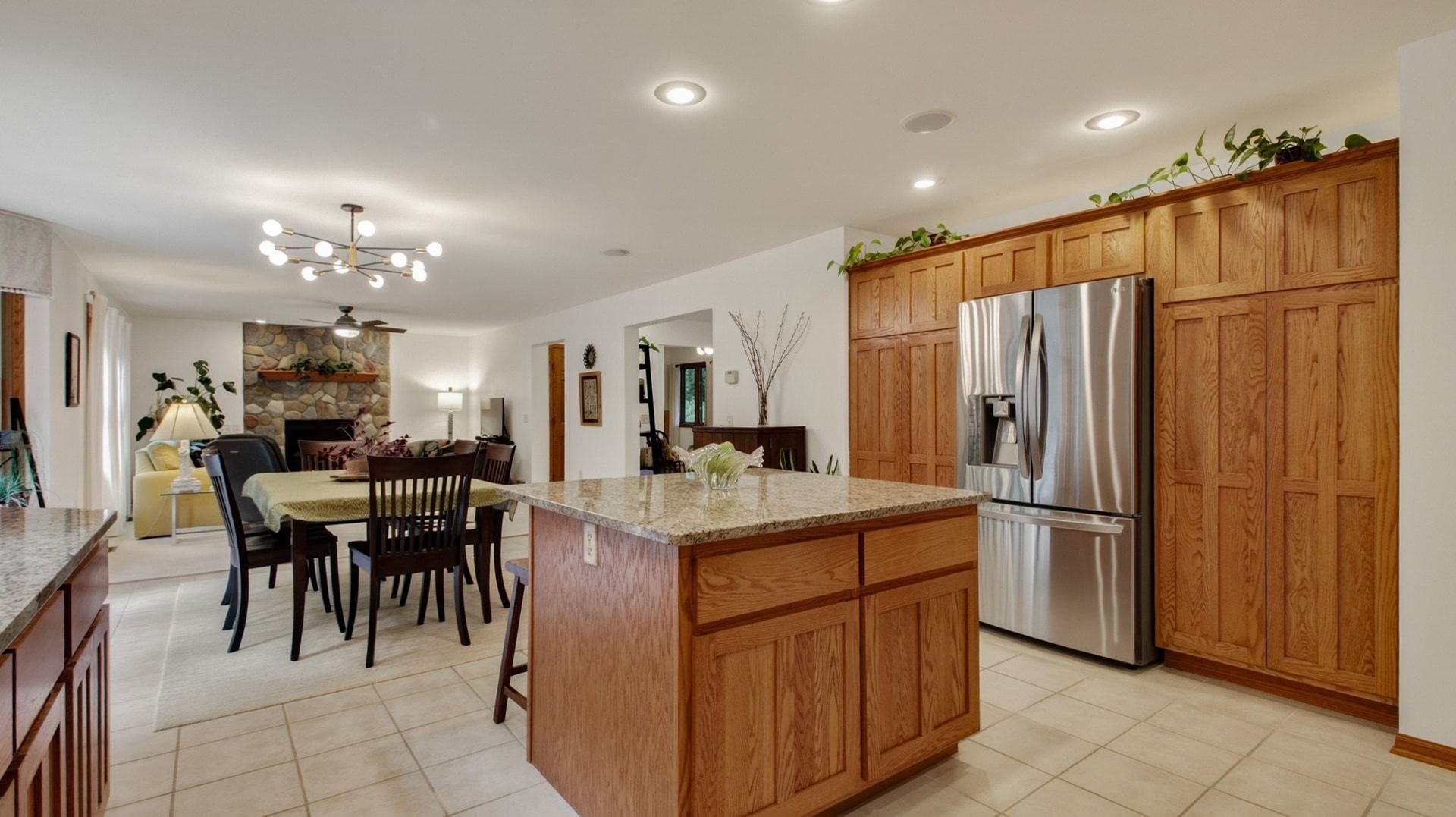 1224 Red Maple Ridge Property Photo 9
