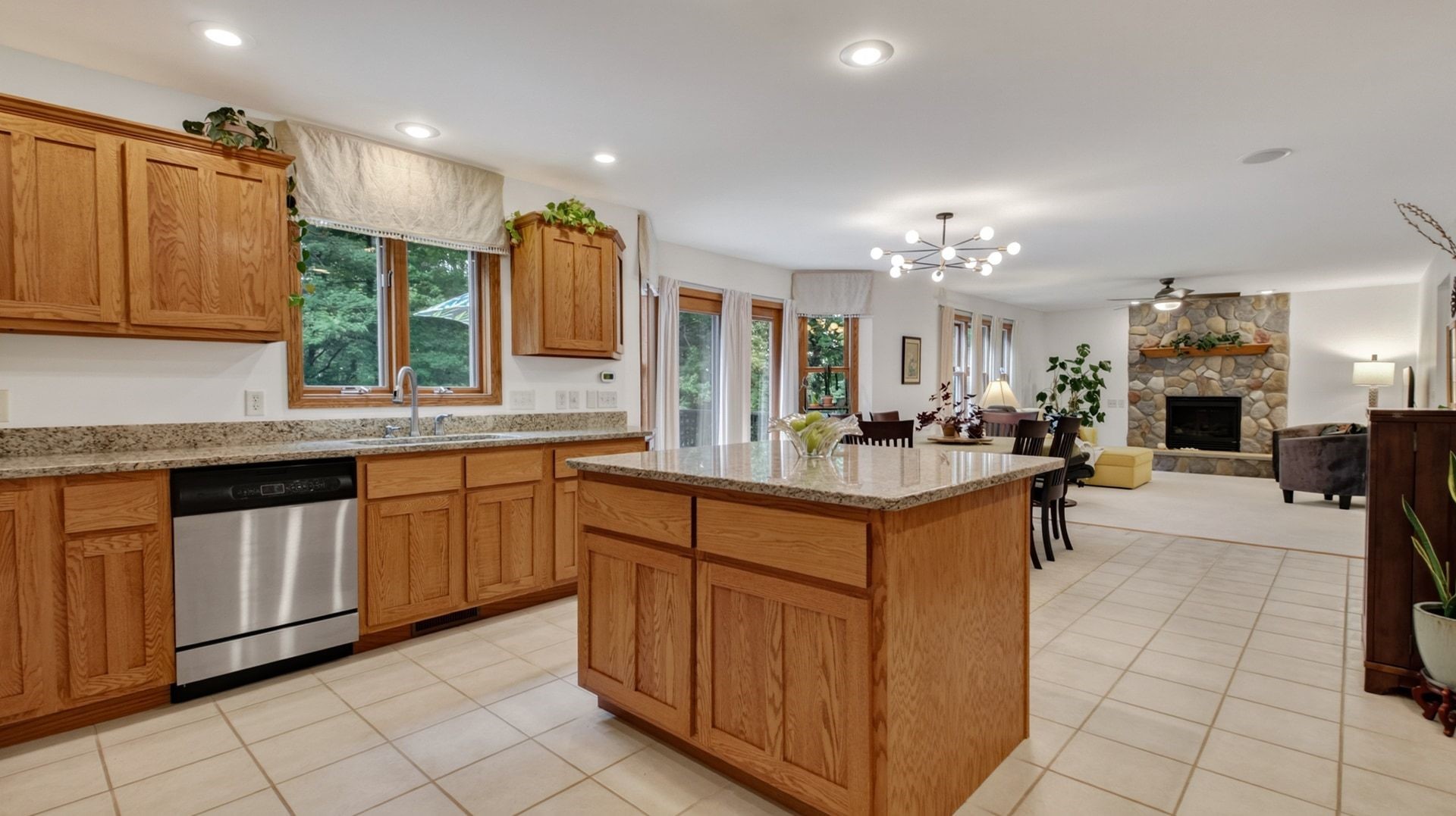 1224 Red Maple Ridge Property Photo 12