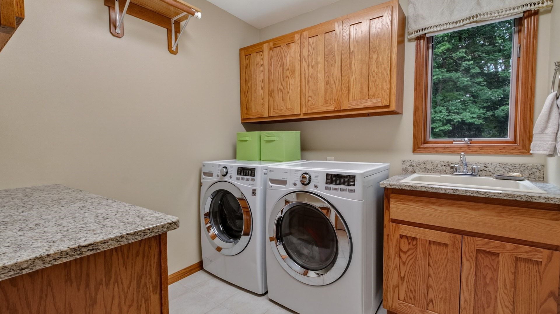 1224 Red Maple Ridge Property Photo 16