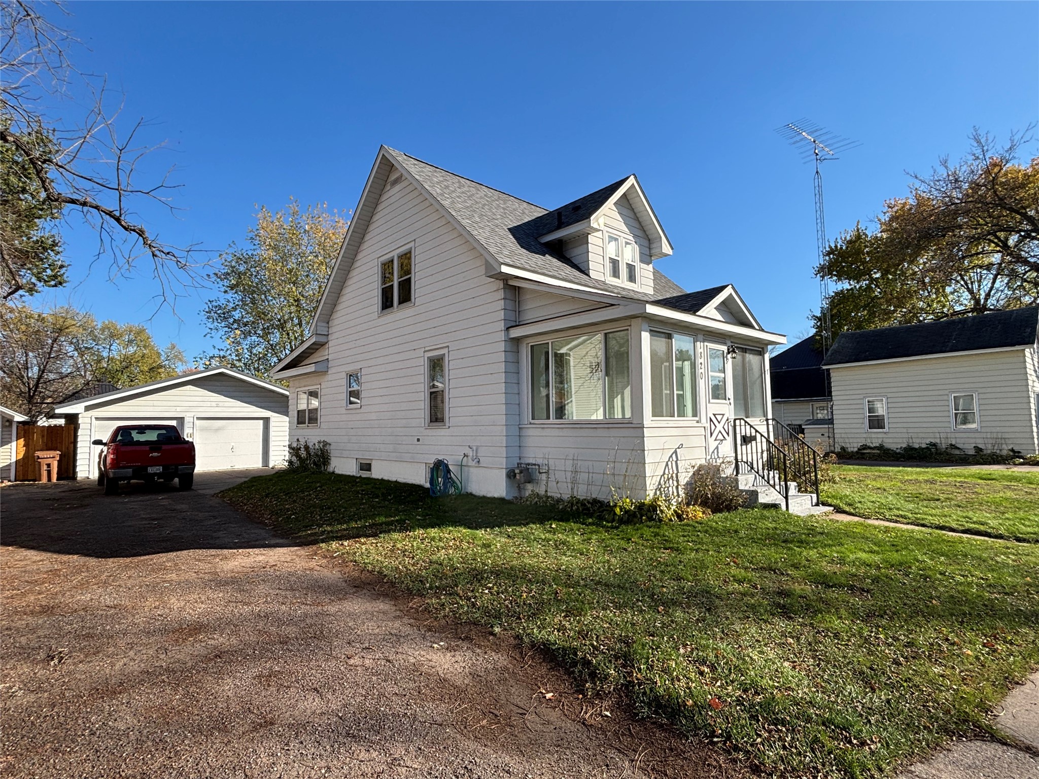 1820 Main Street Property Photo 5