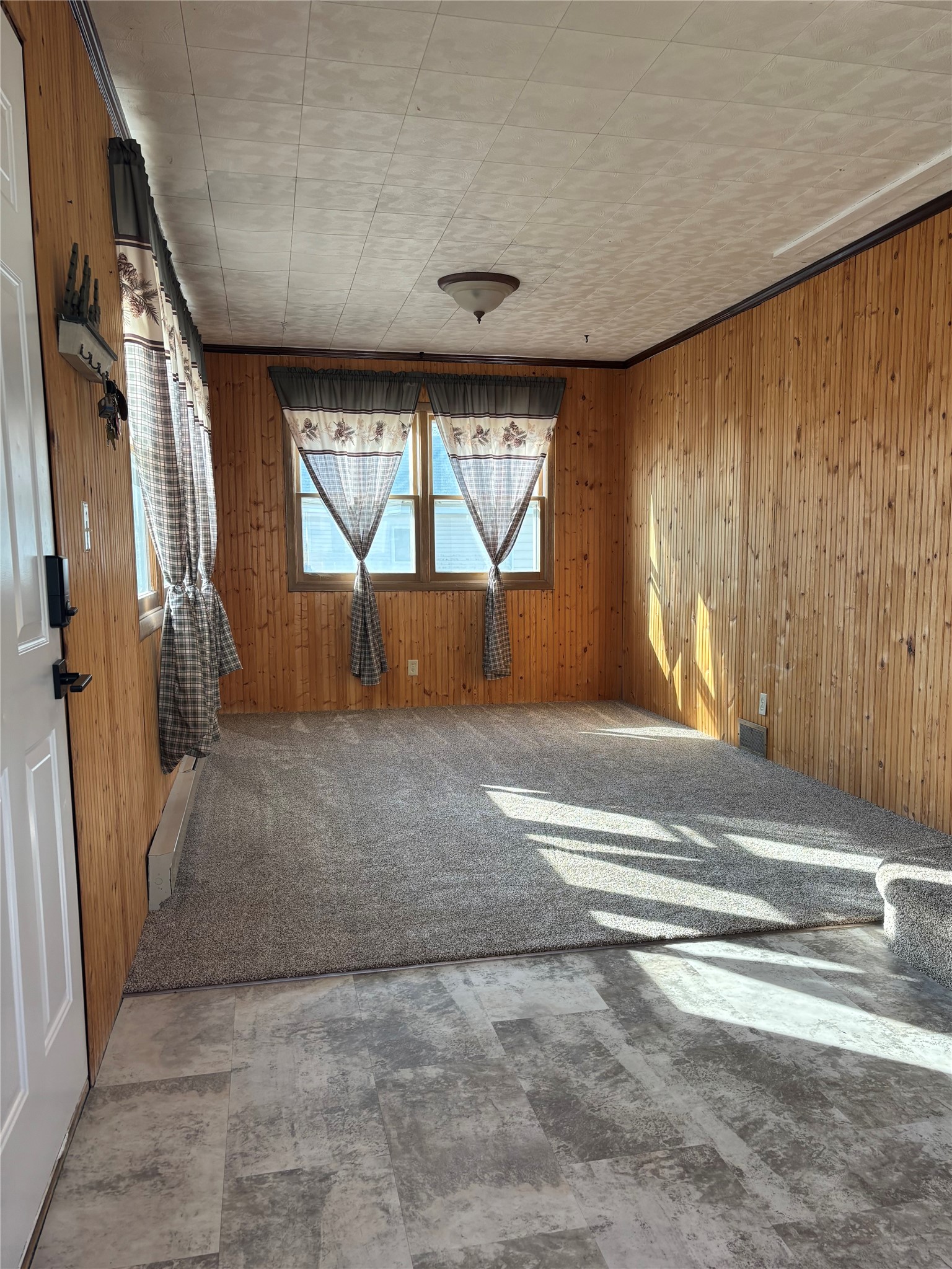 1820 Main Street Property Photo 6