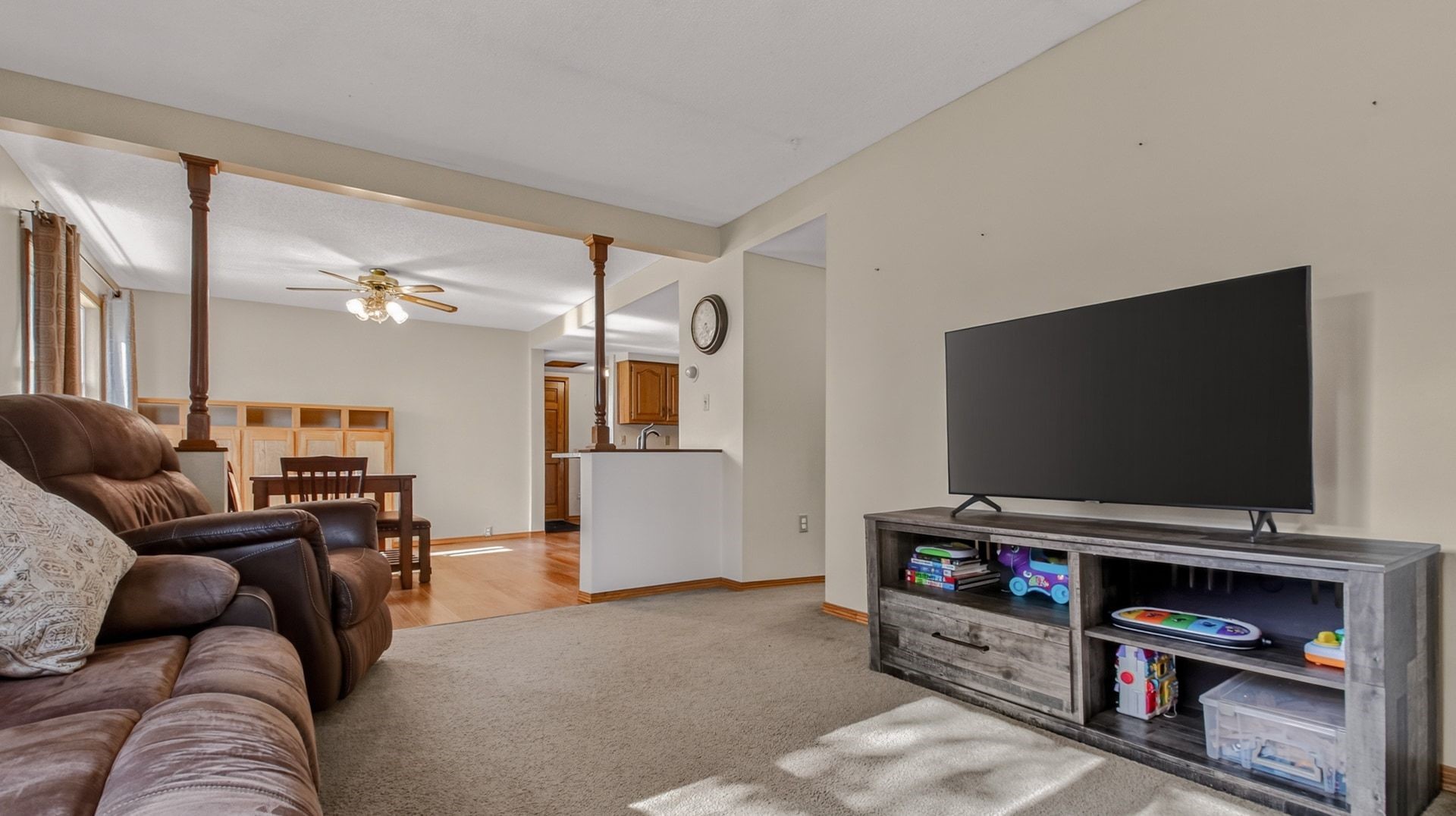 815 Woodside Drive Property Photo 2