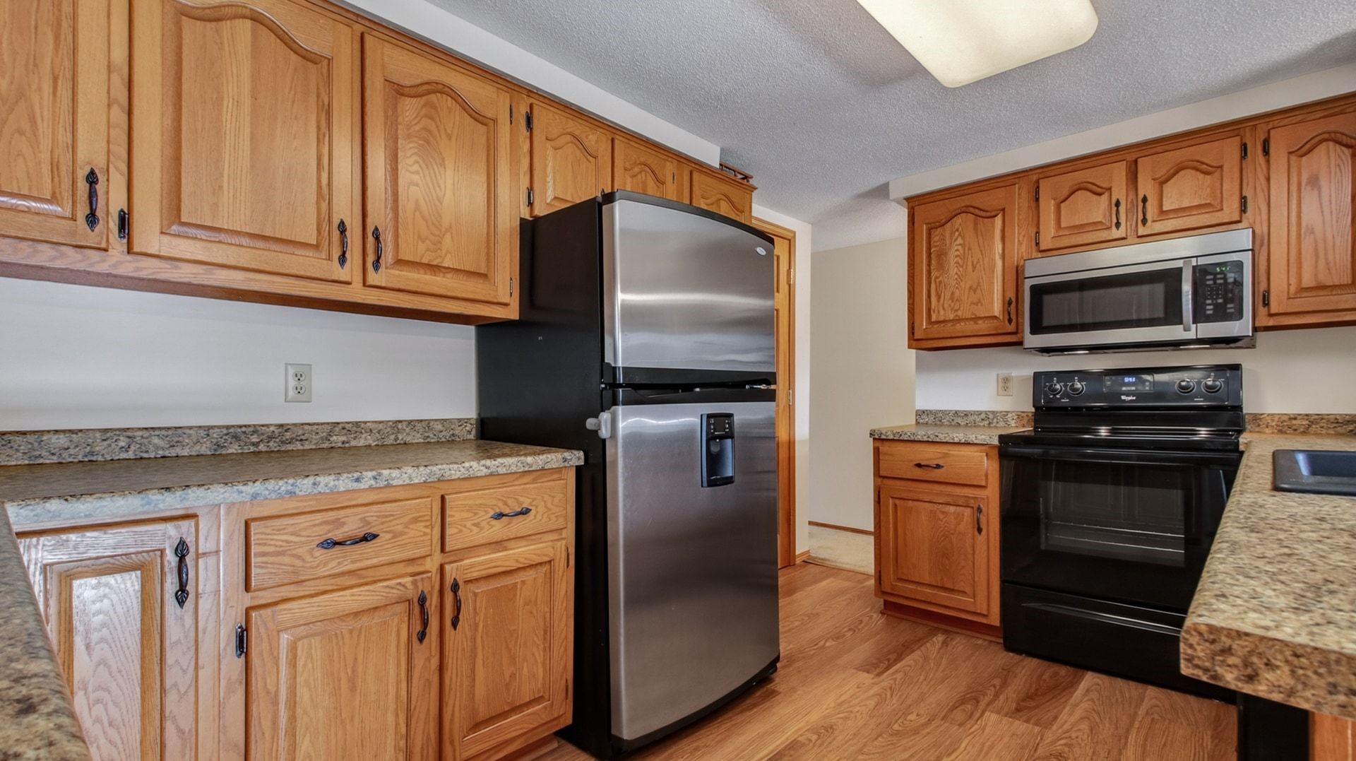 815 Woodside Drive Property Photo 7