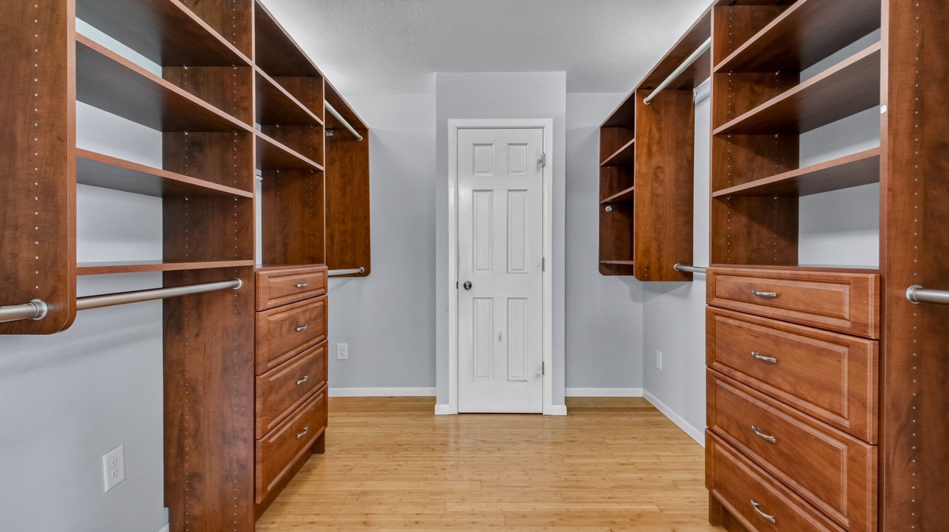 2887 29 9/16 Avenue Property Photo 17