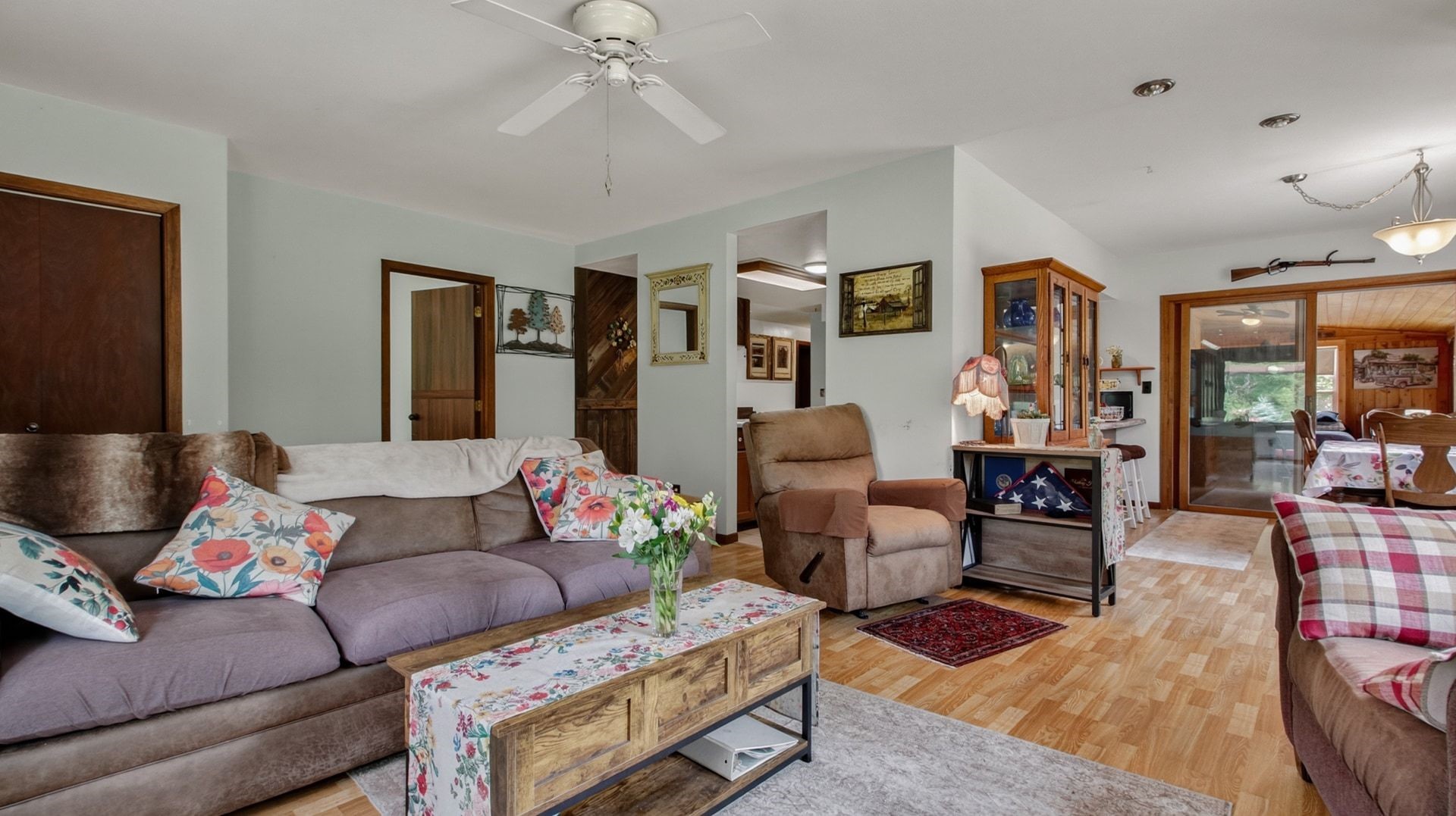 1106 N Canaday Road Property Photo 2