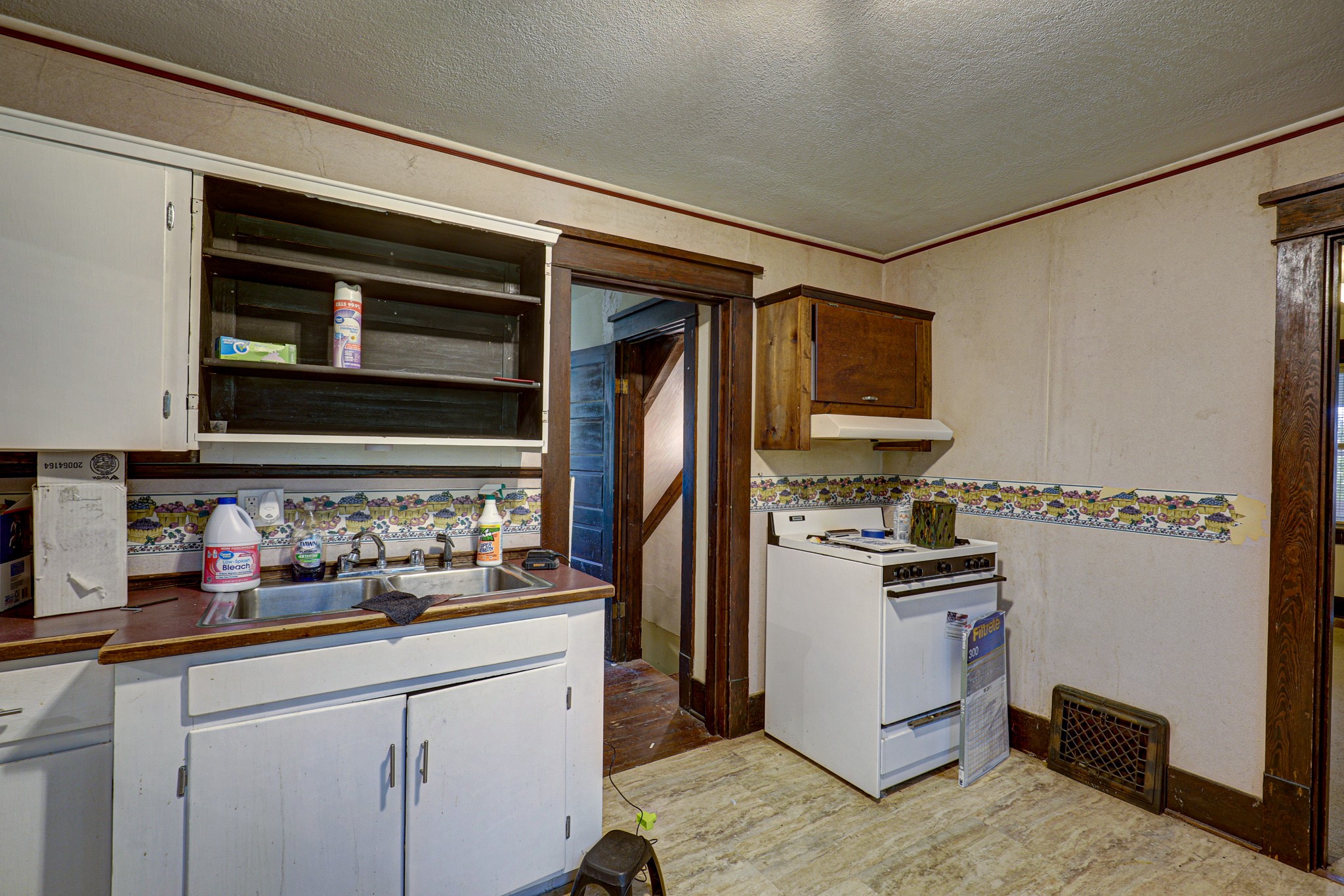 426 Maple Avenue Property Photo 7