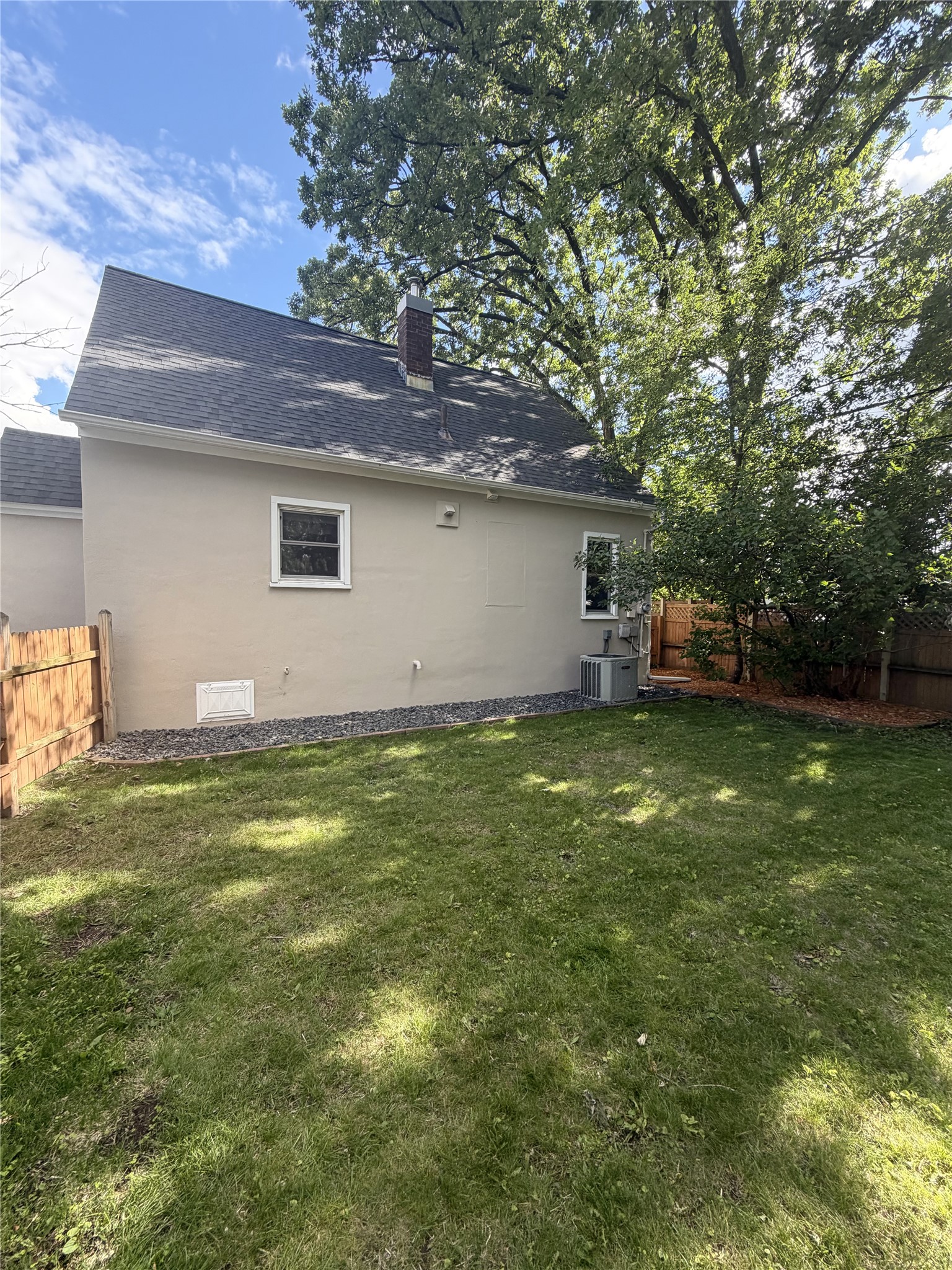 11 E Coleman Street Property Photo 5