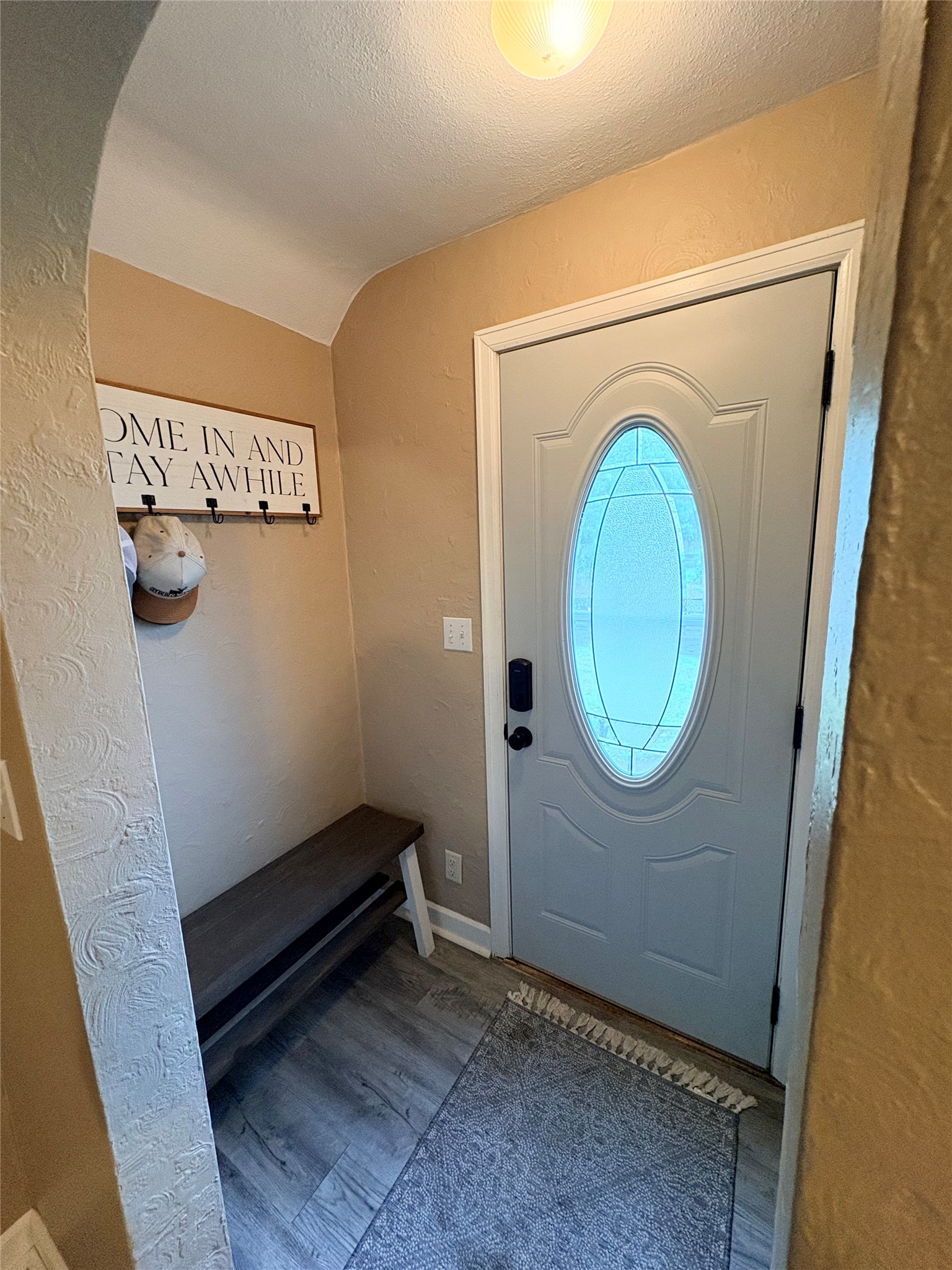 11 E Coleman Street Property Photo 7