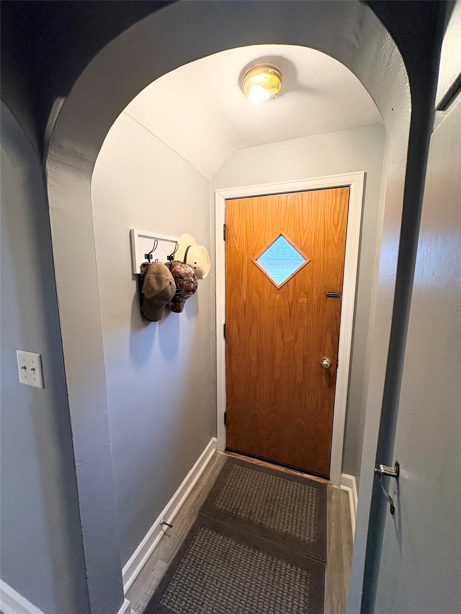 11 E Coleman Street Property Photo 16