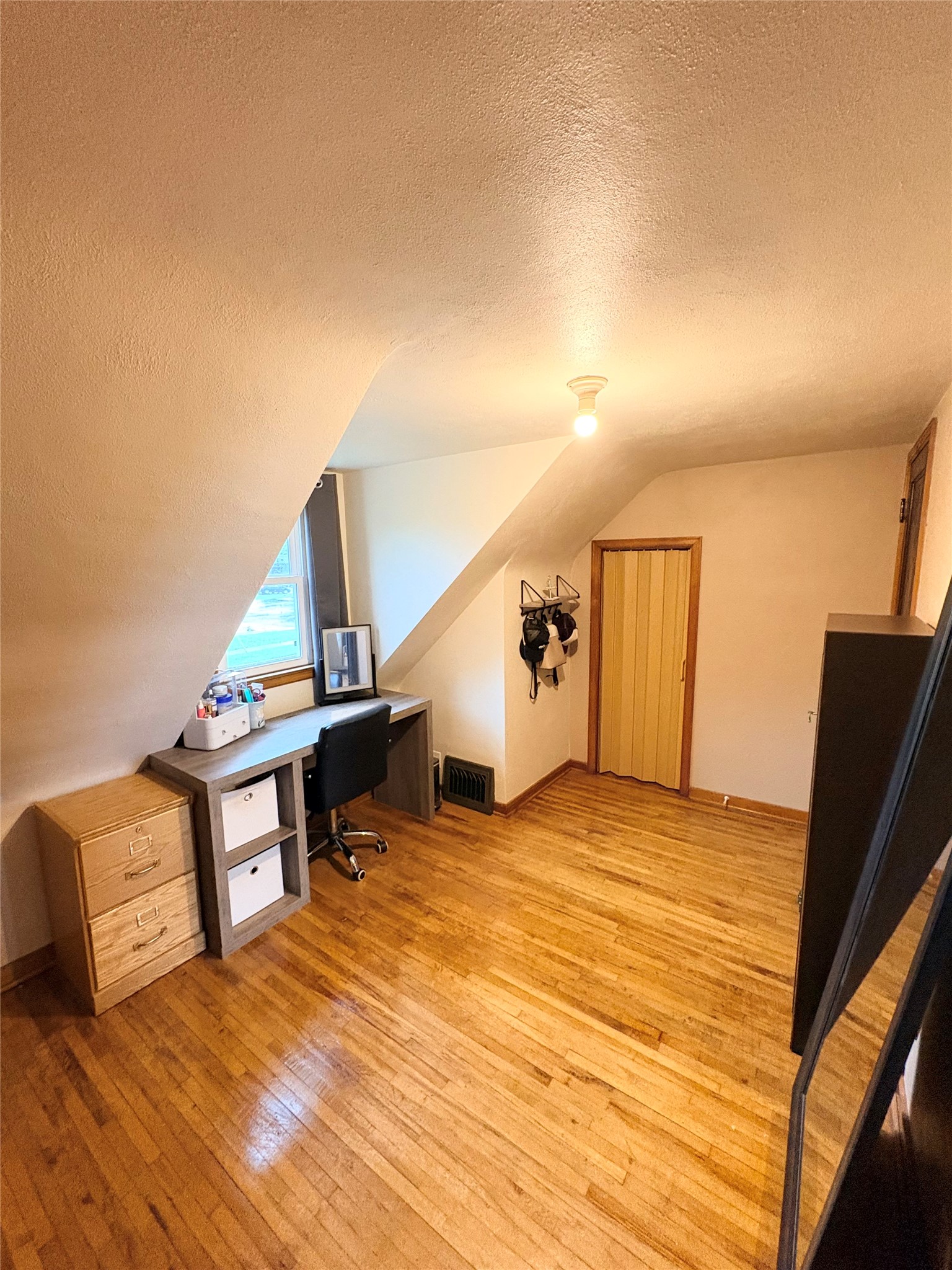 11 E Coleman Street Property Photo 19