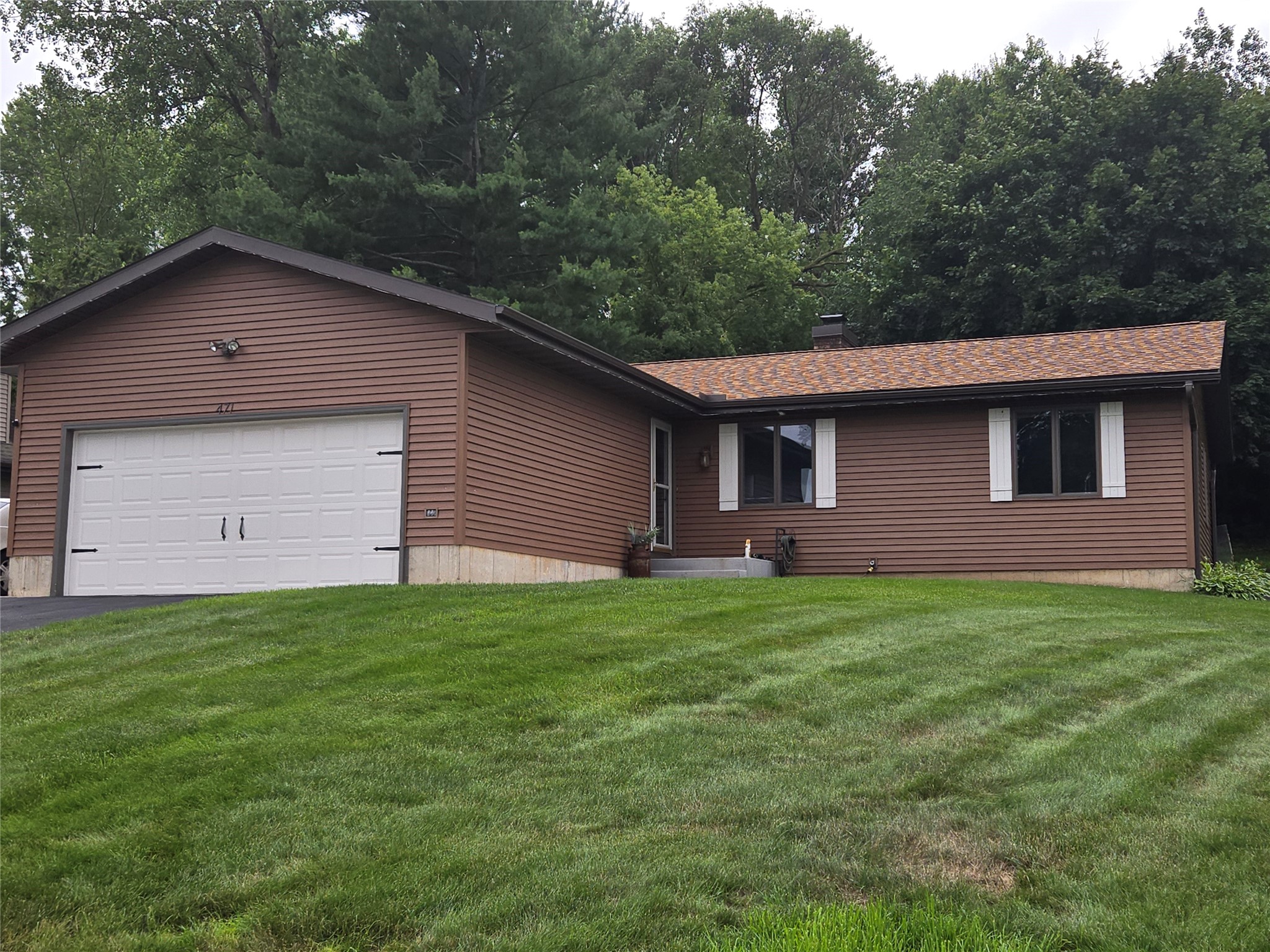 471 Komro Court Property Photo 1