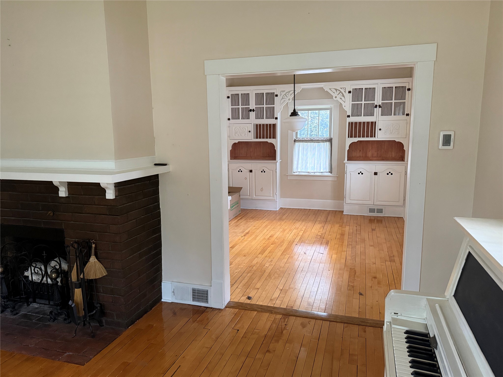 1524 Highland Avenue Property Photo 6