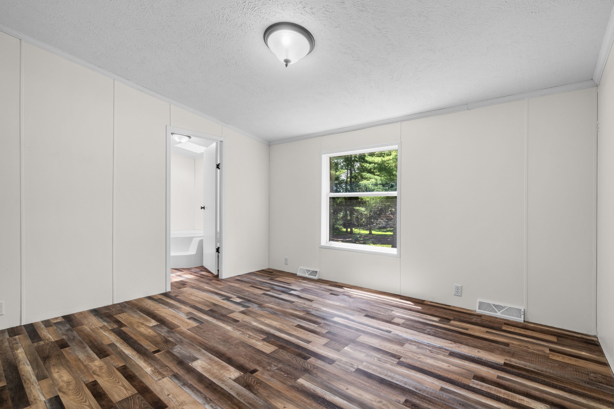 846 25 1/2 Avenue Property Photo 15