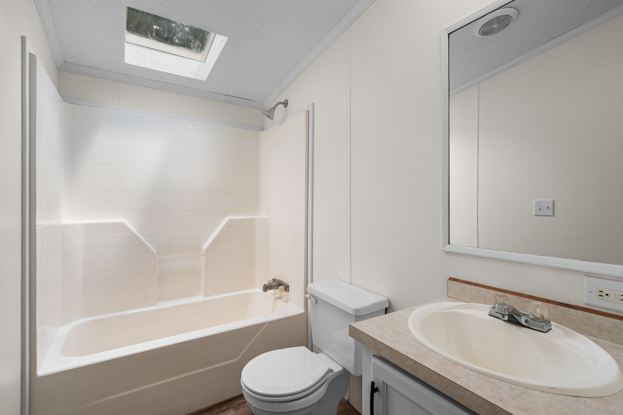 846 25 1/2 Avenue Property Photo 23