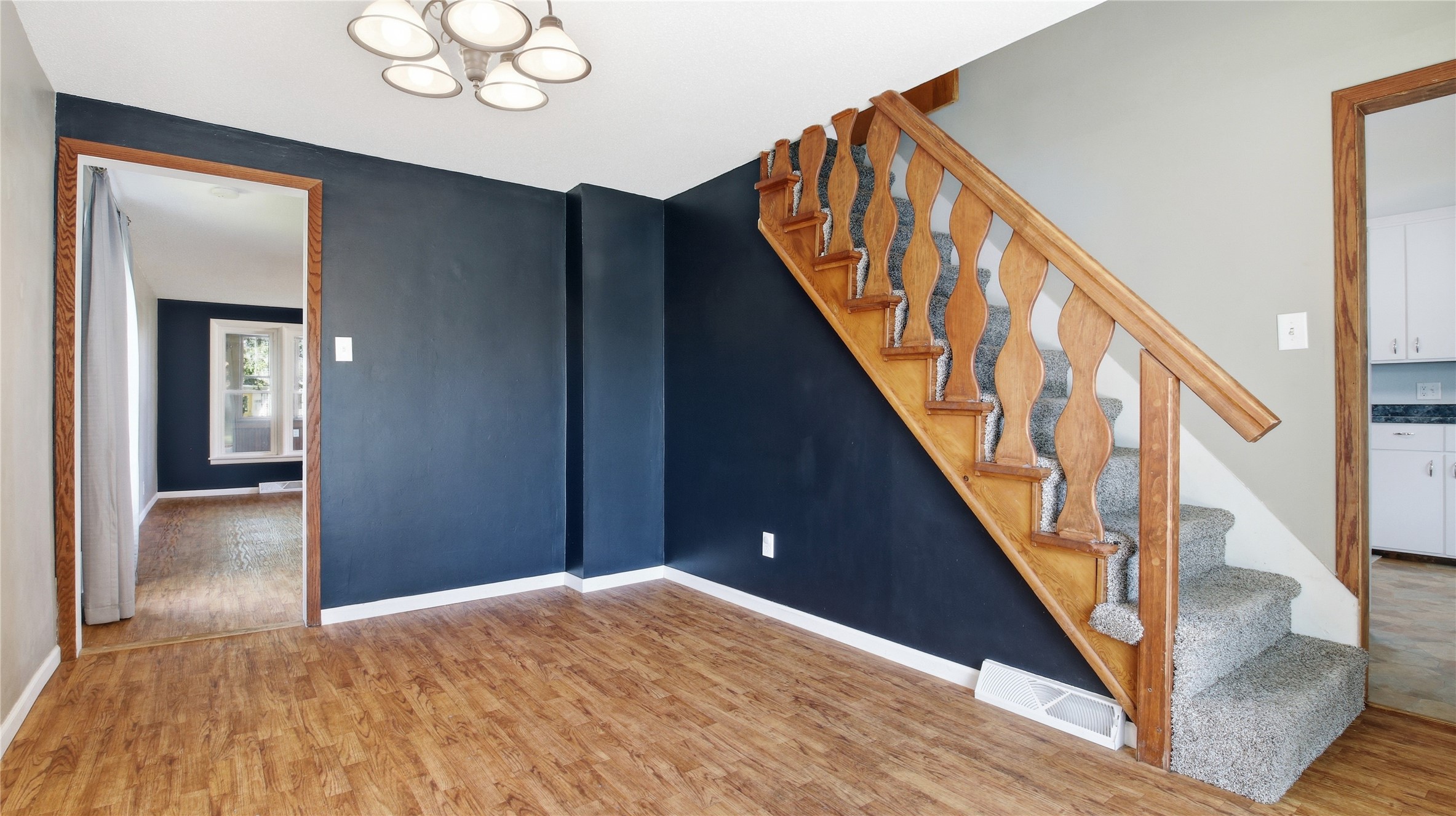 209 Vine Street Property Photo 18