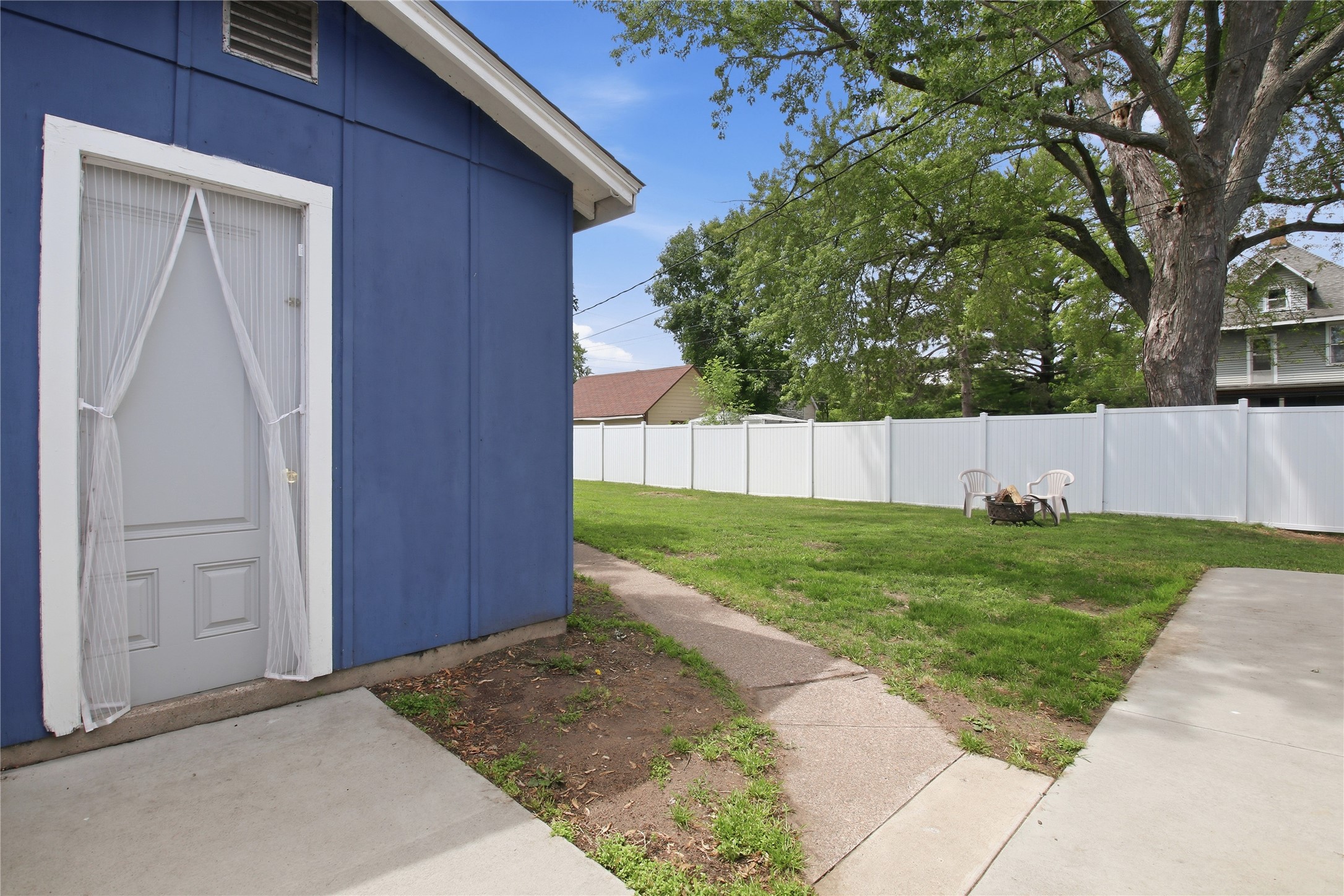 209 Vine Street Property Photo 33