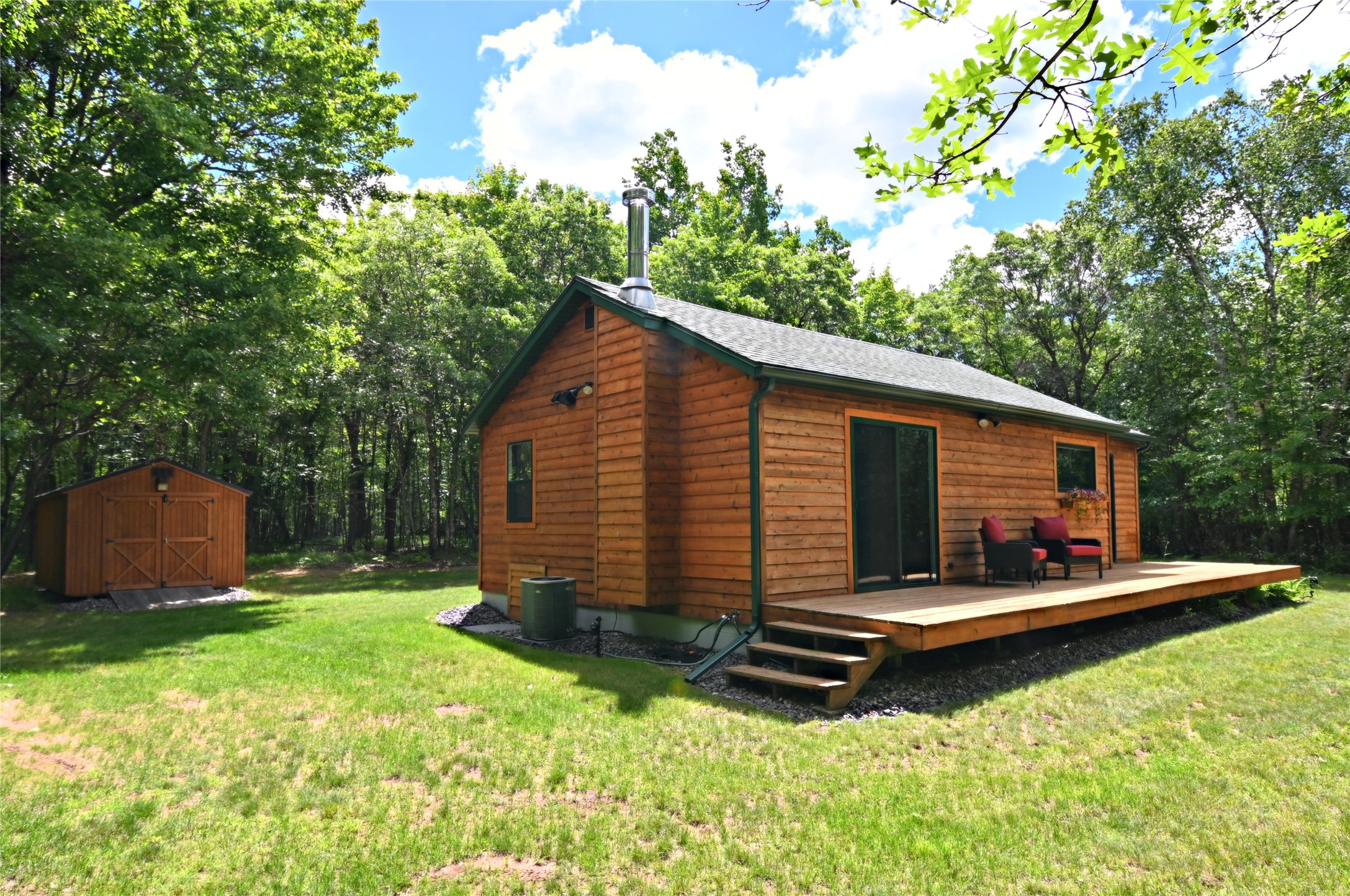 55290 Valley Drive Property Photo 2