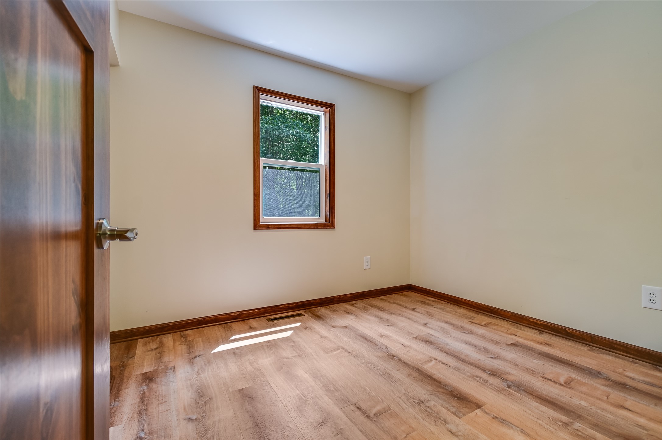 55290 Valley Drive Property Photo 13
