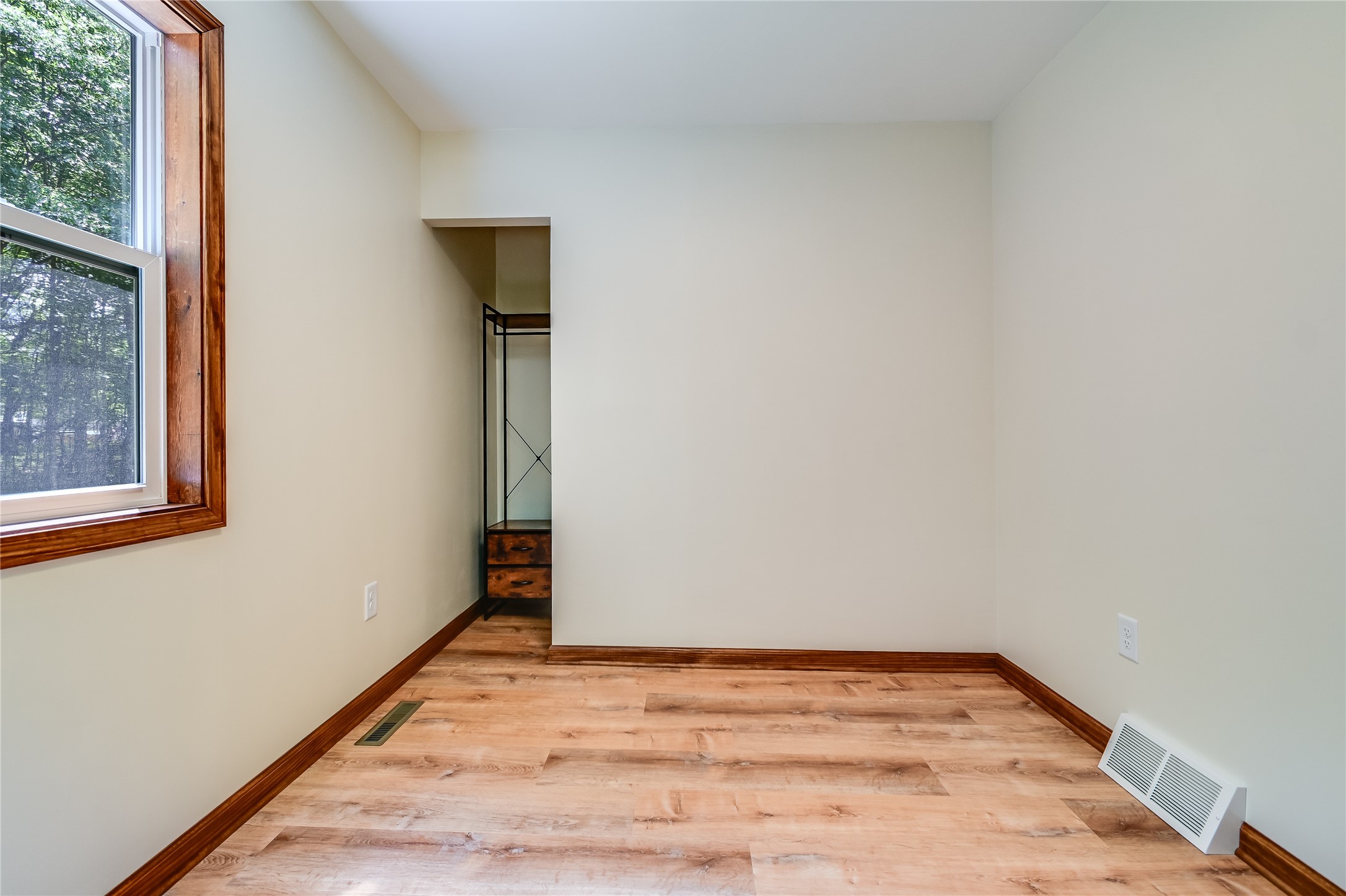 55290 Valley Drive Property Photo 16