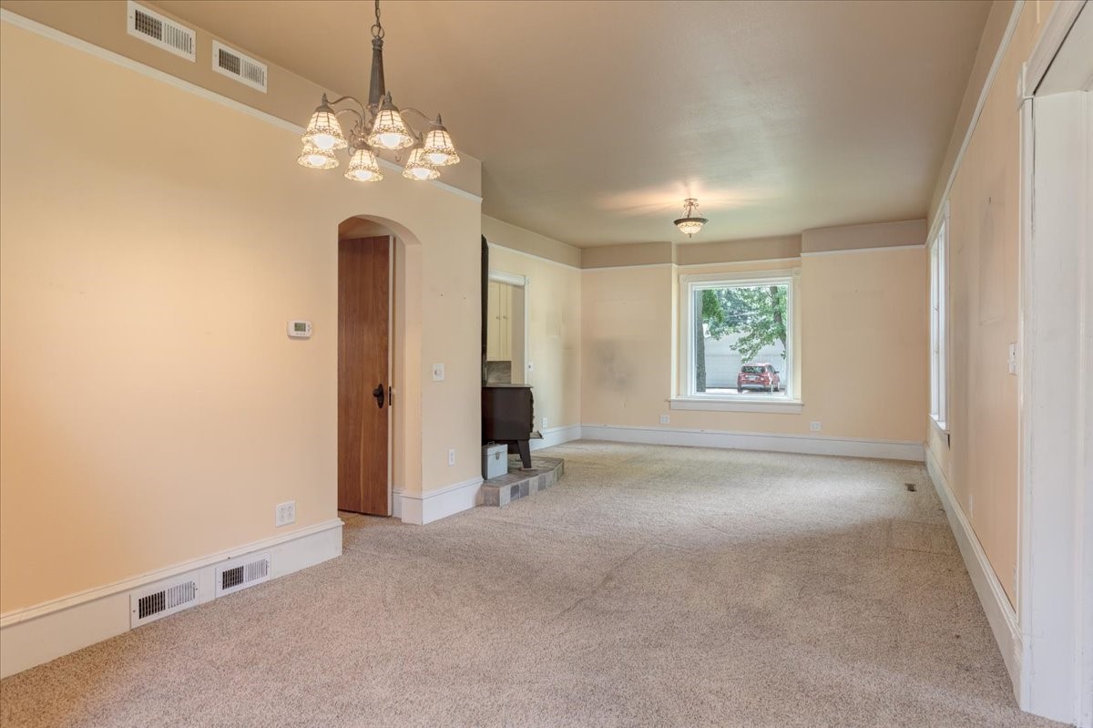 520 12th Street Se Property Photo 10