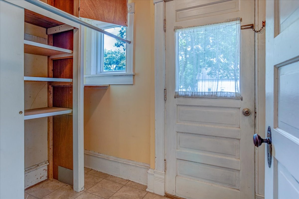 520 12th Street Se Property Photo 12