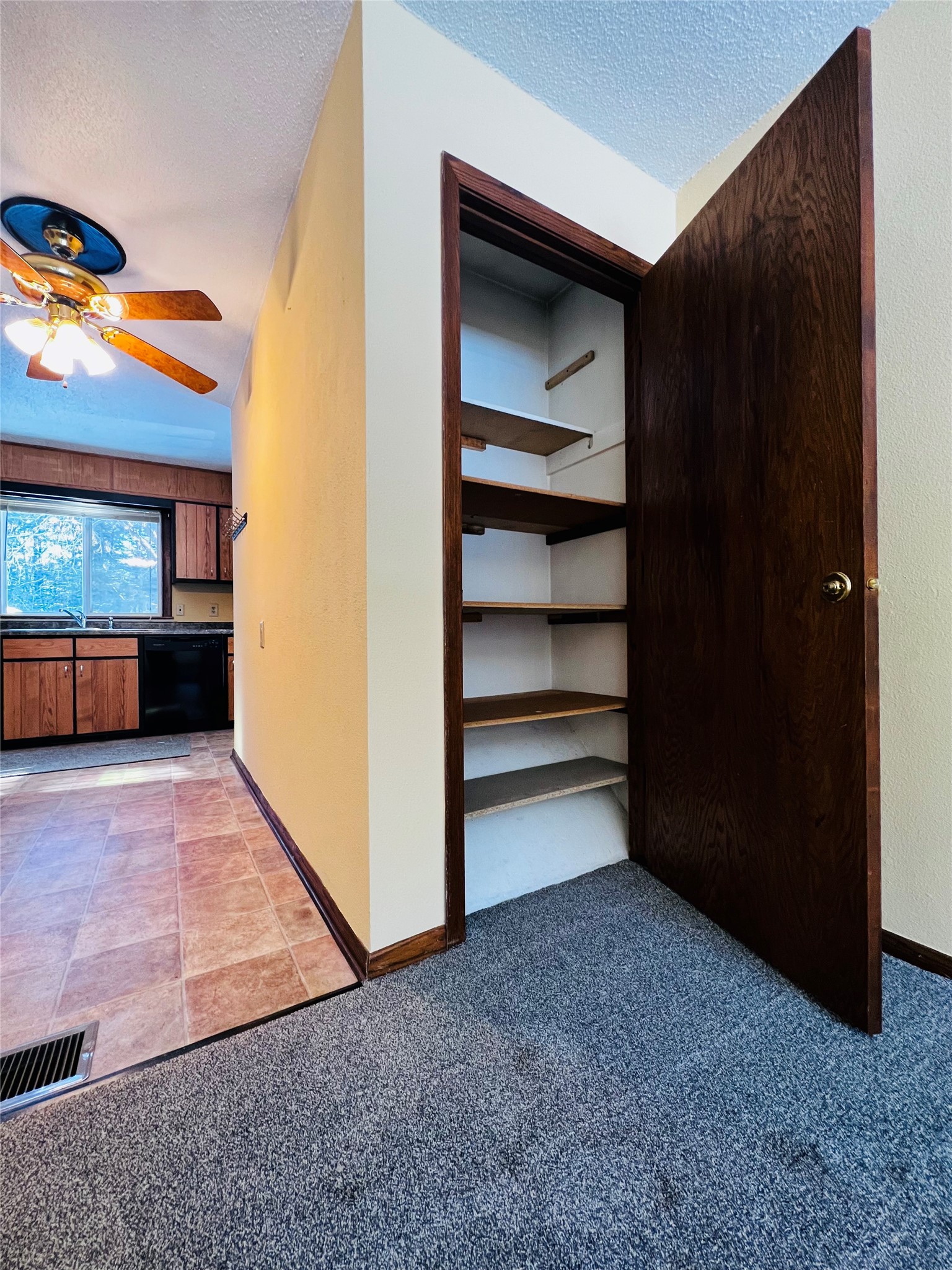 5067 County Highway K 2 Property Photo 5