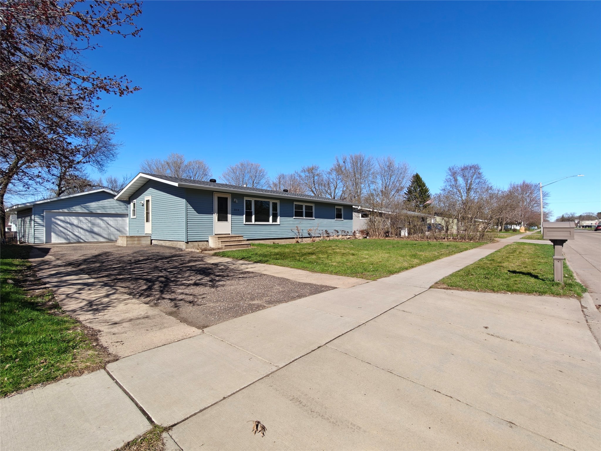 2212 Bartlett Avenue Property Photo 1