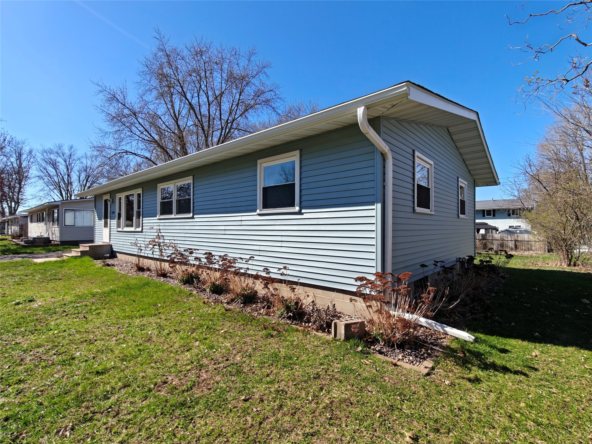 2212 Bartlett Avenue Property Photo 3