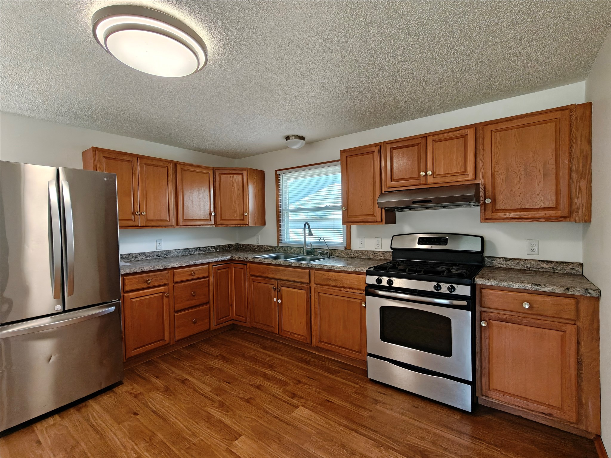 2212 Bartlett Avenue Property Photo 5