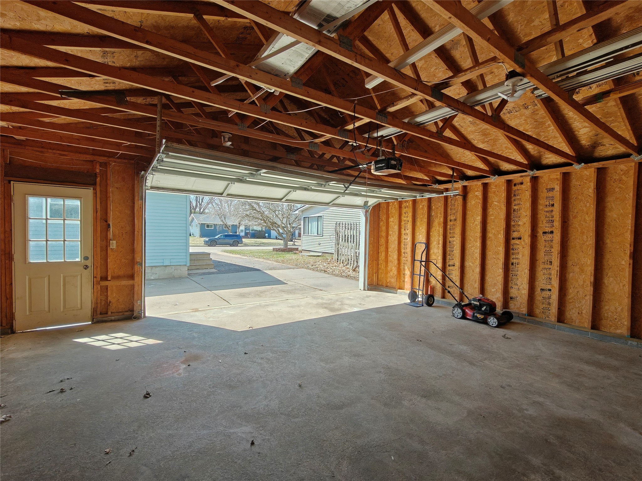 2212 Bartlett Avenue Property Photo 24