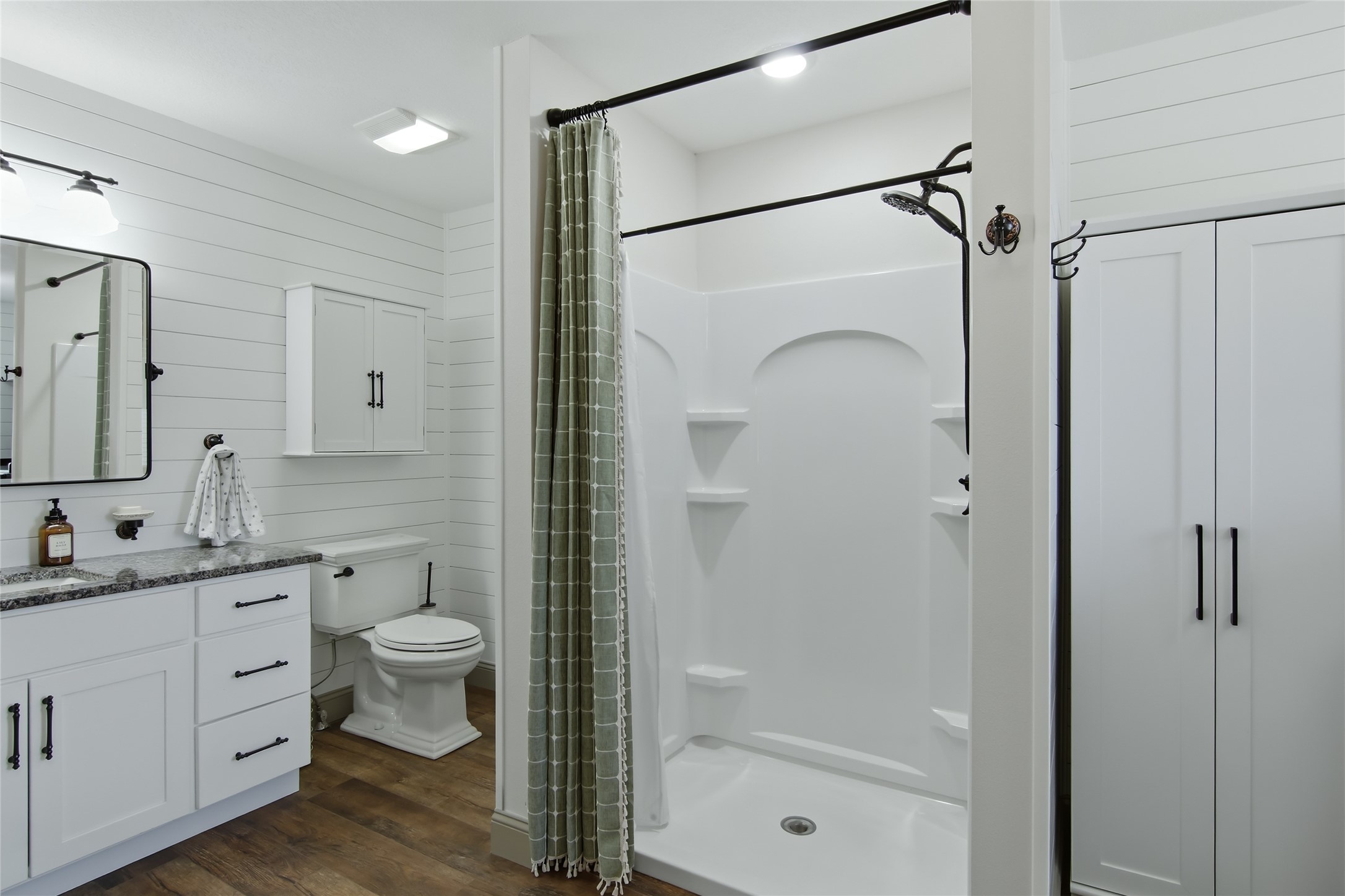 3798 Nicholas Drive Property Photo 21
