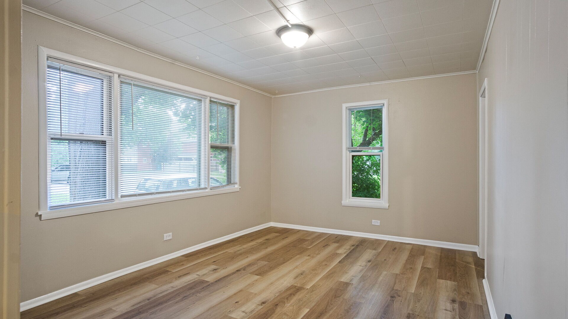 309 Marston Court Property Photo 4