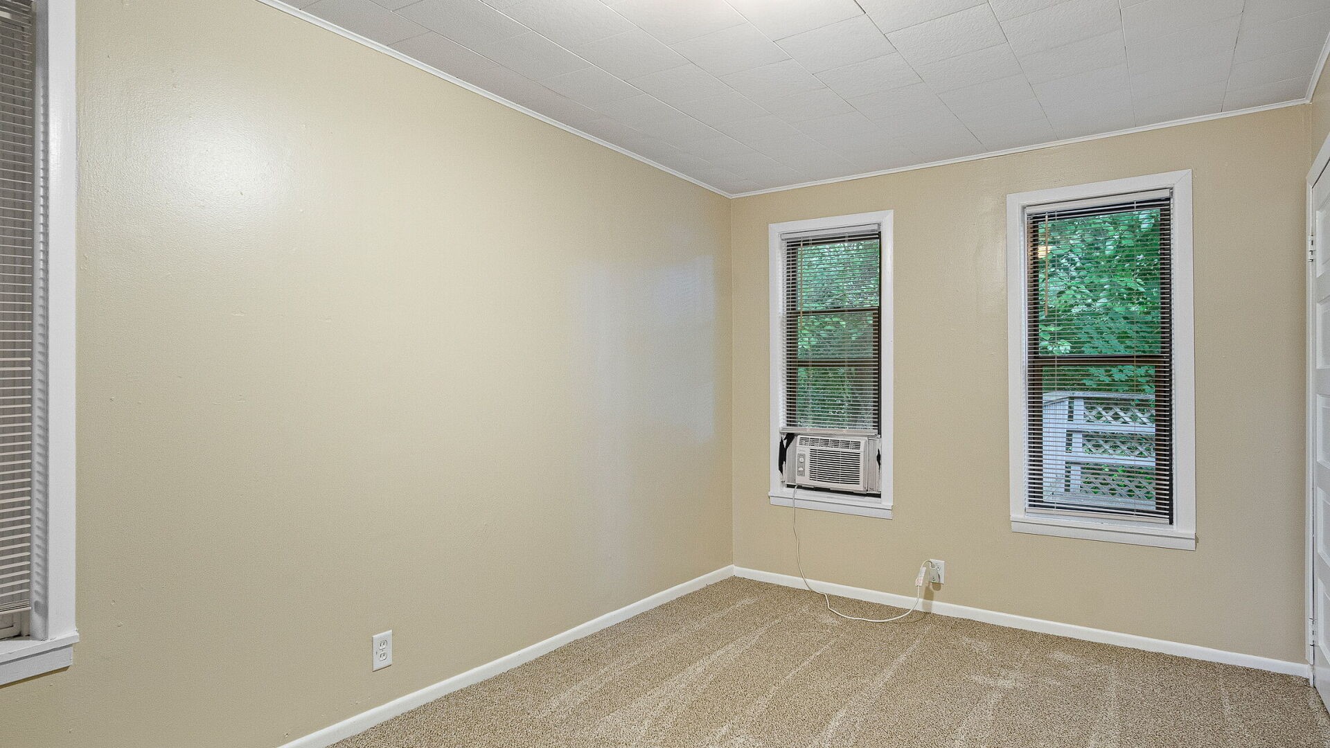 309 Marston Court Property Photo 8