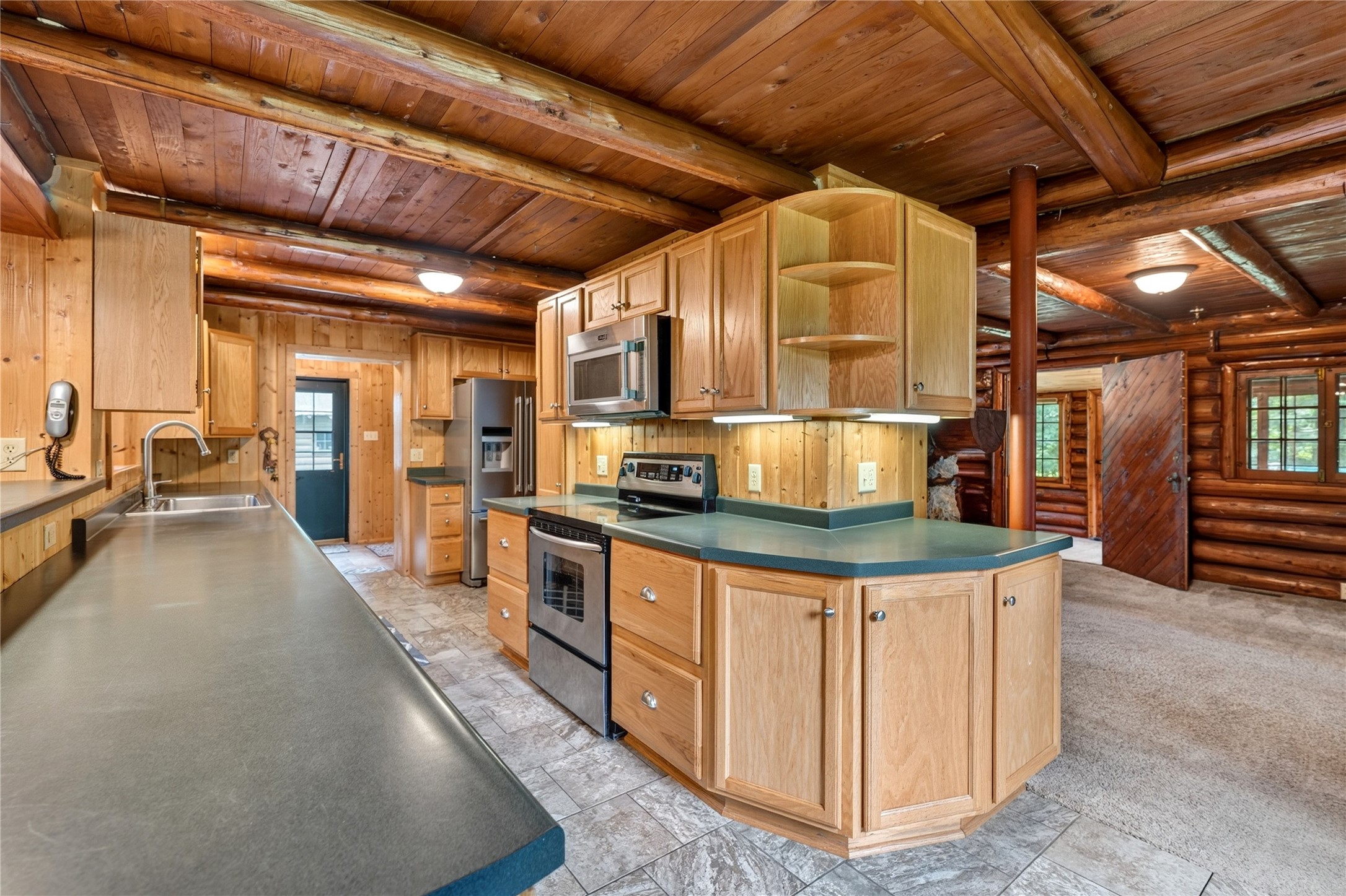 19720 Pioneer Road Property Photo 9