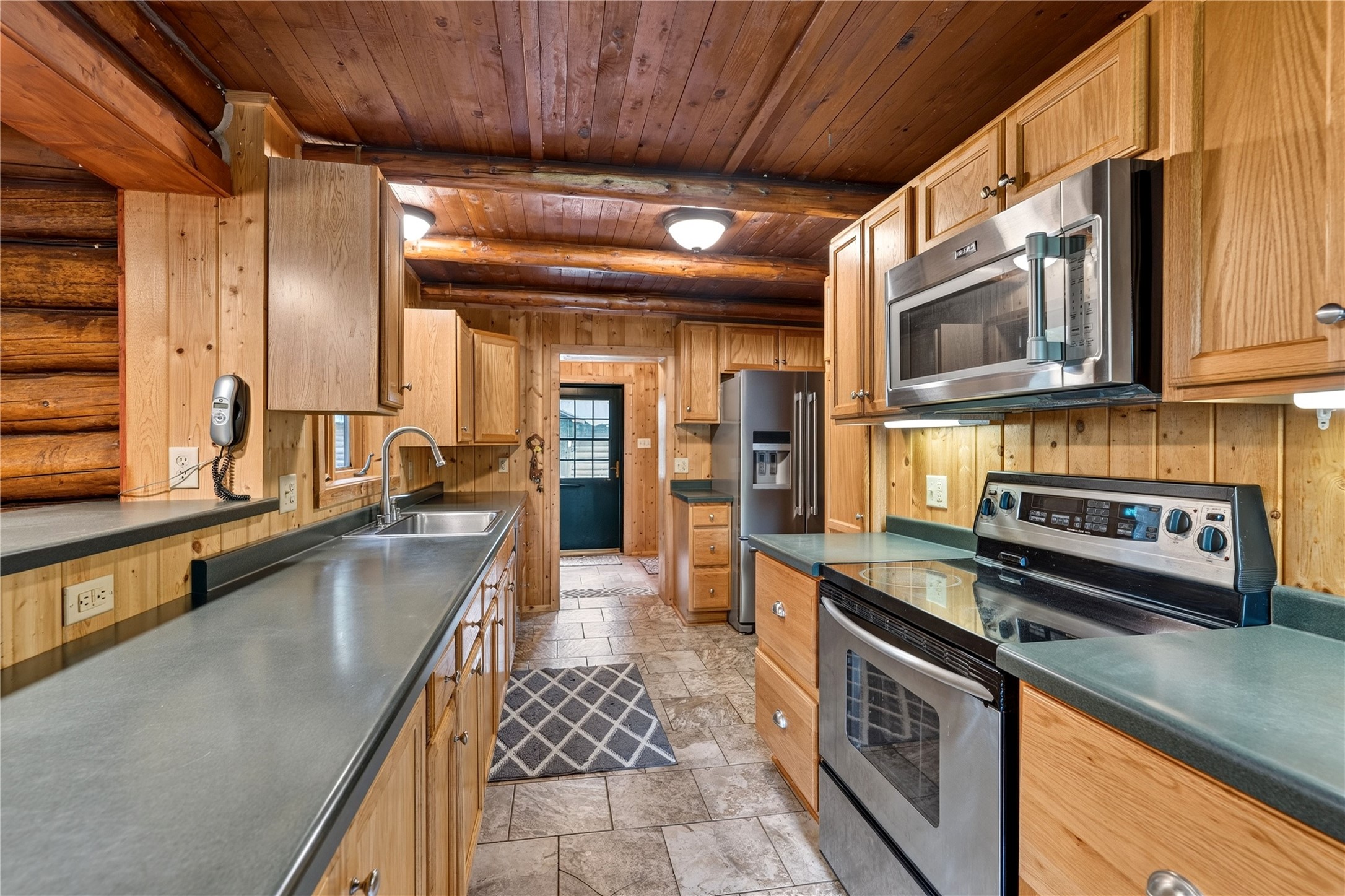 19720 Pioneer Road Property Photo 10