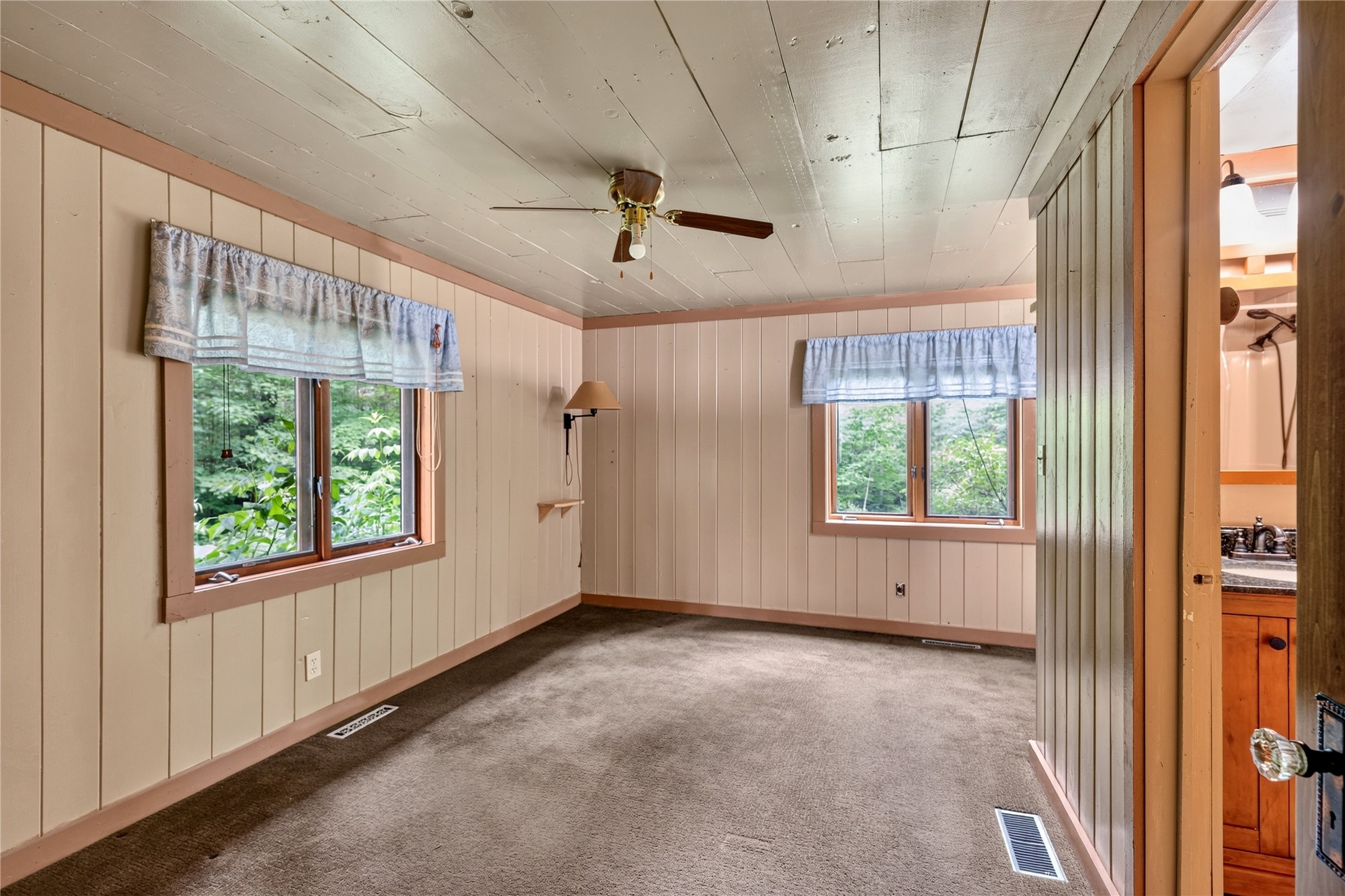 19720 Pioneer Road Property Photo 27