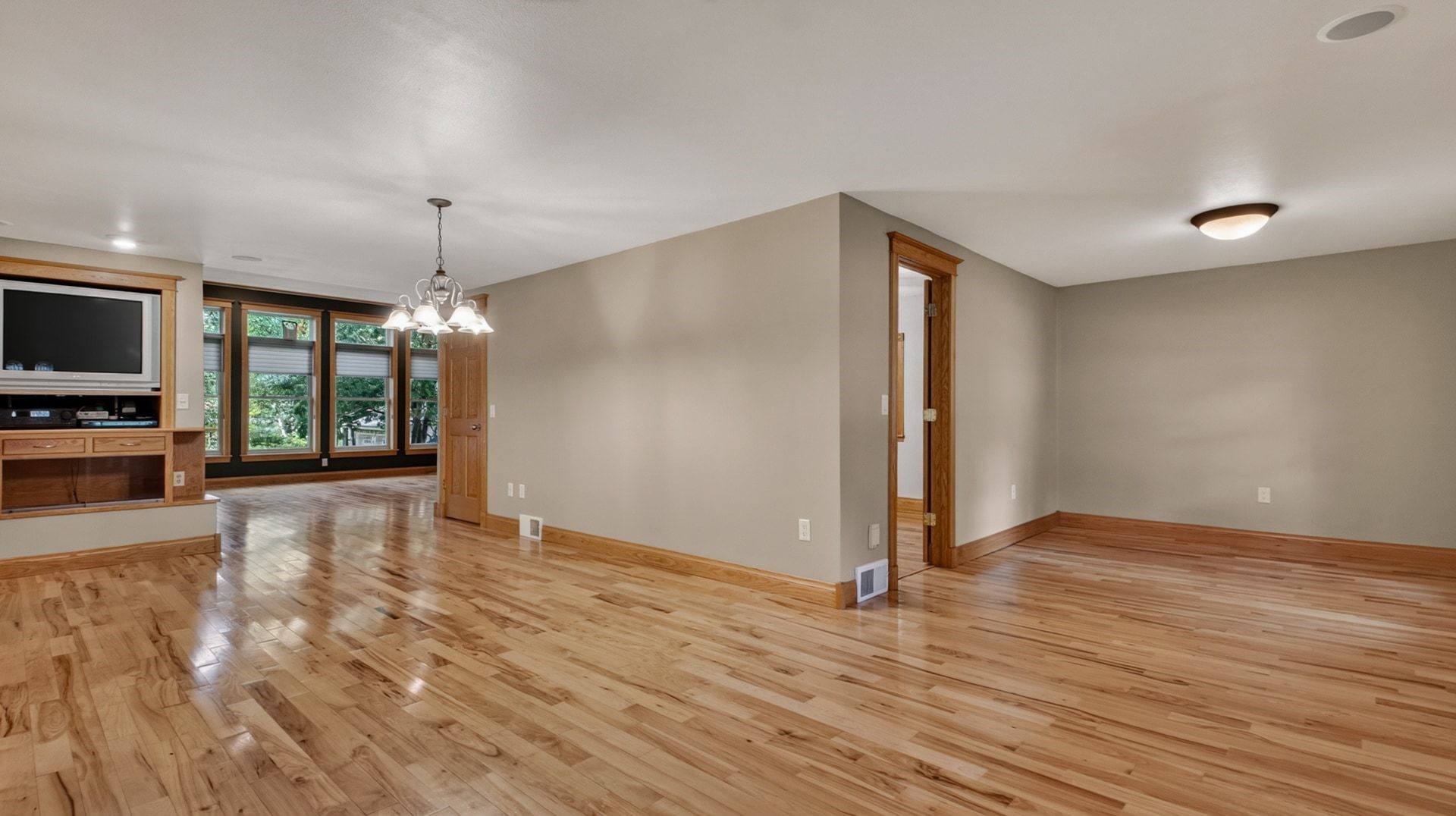 35261 7th Street Property Photo 14