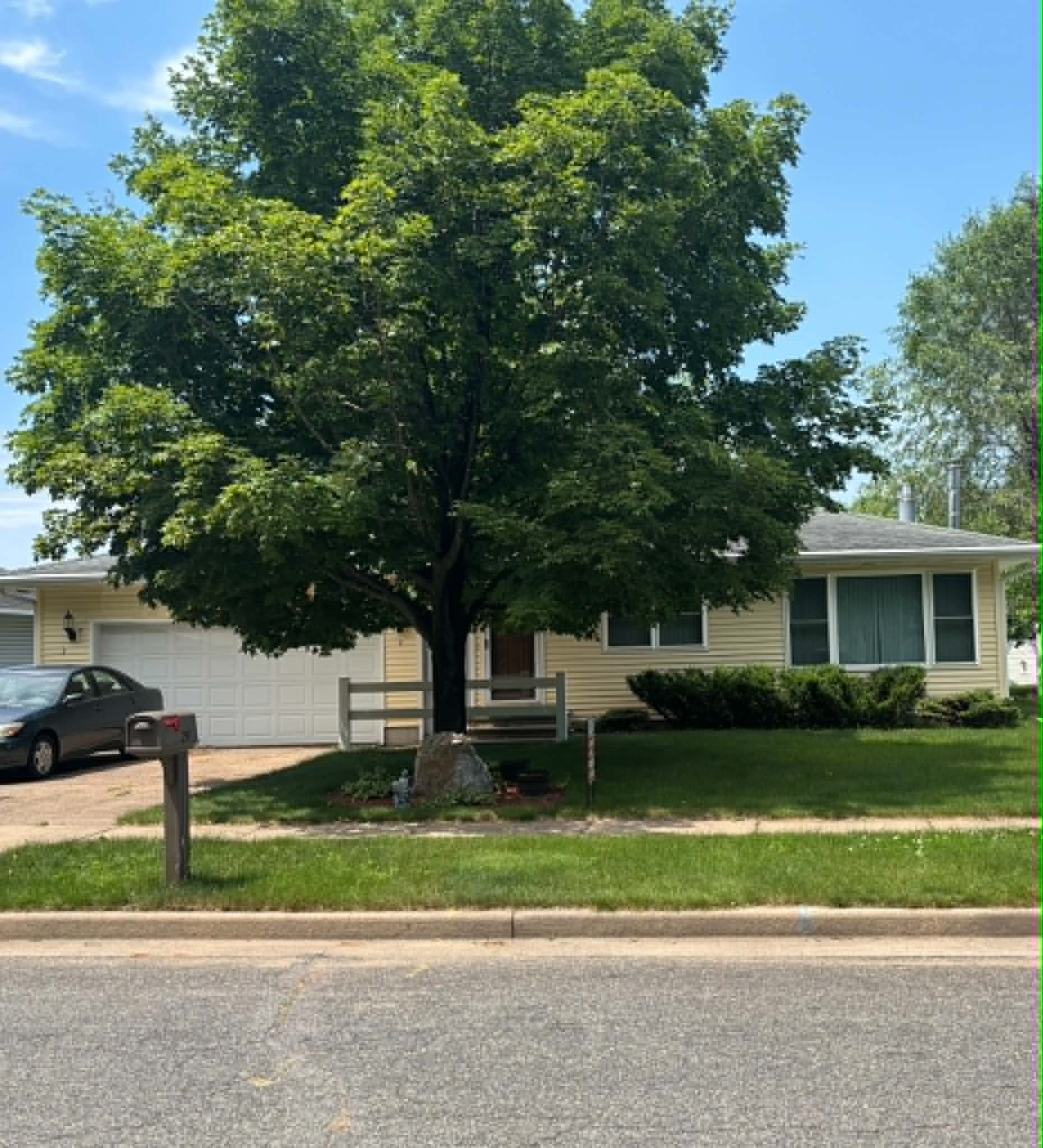 2944 Saturn Avenue Property Photo 1