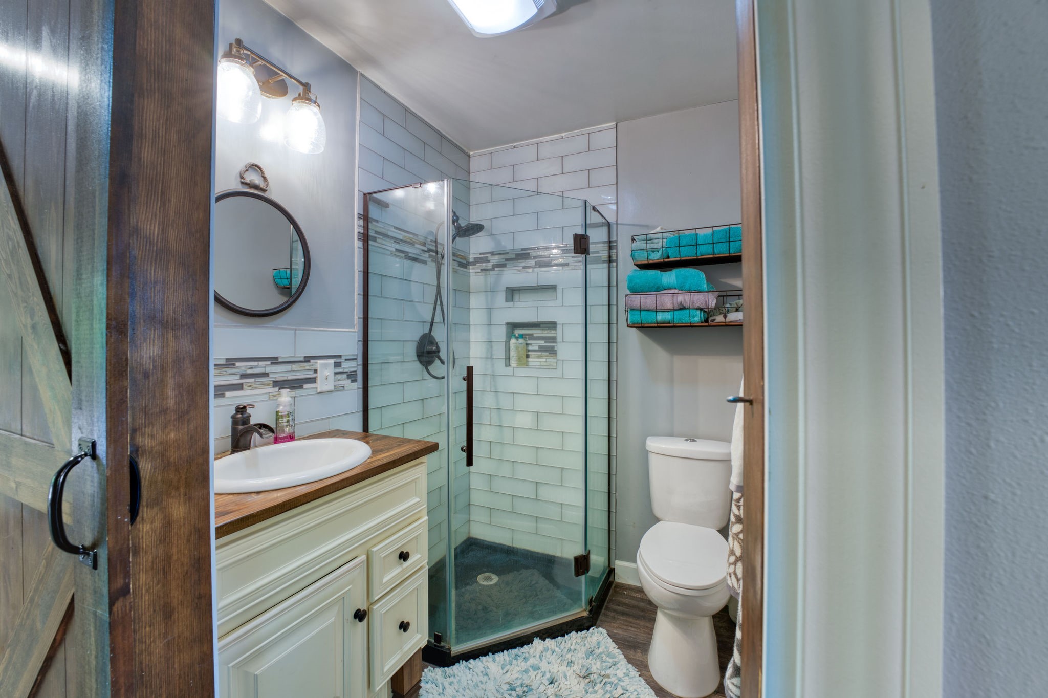 200 Ridgewood Drive Property Photo 23